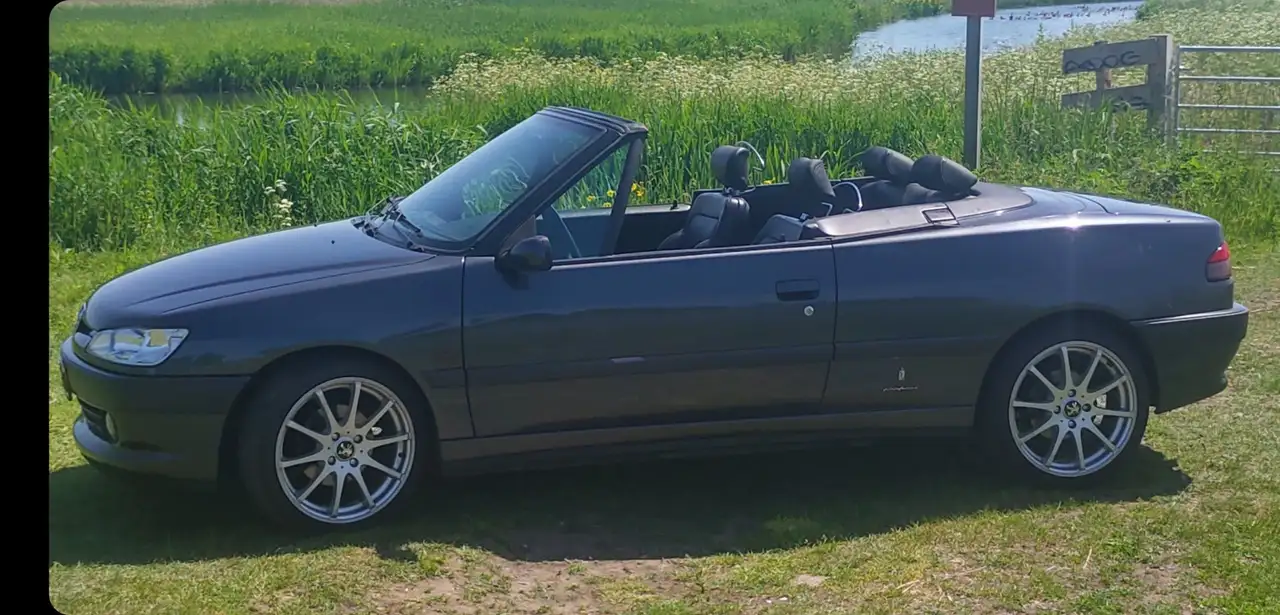 Peugeot 306 2.0-16V, foto 1