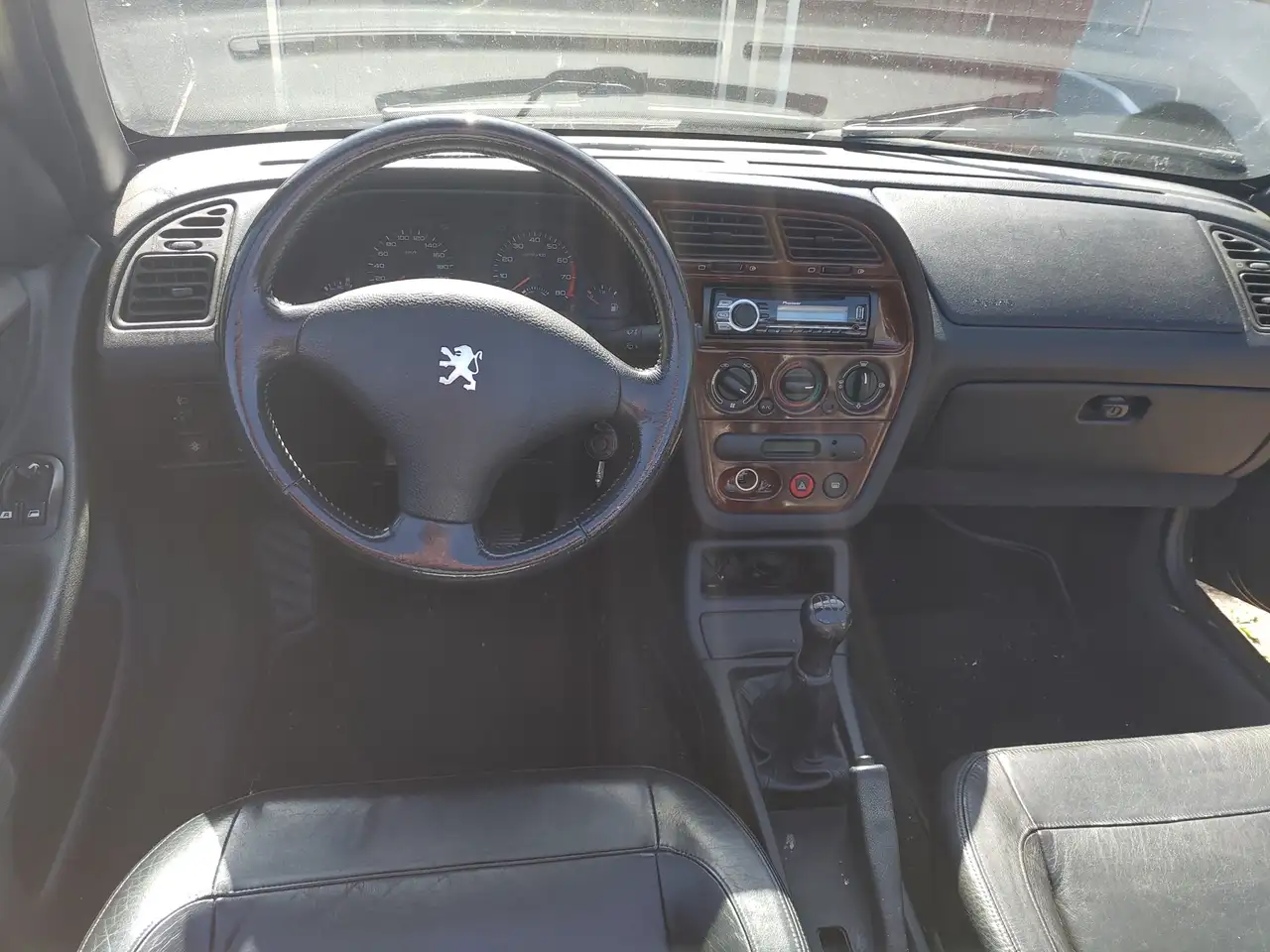 Peugeot 306 2.0-16V, foto 3