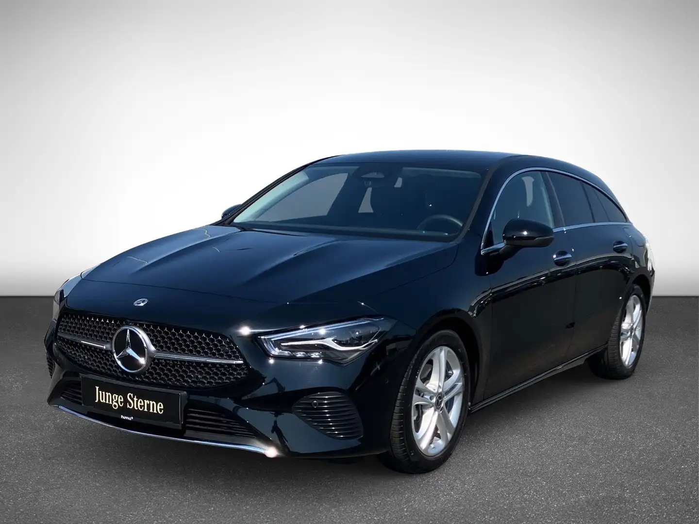 Mercedes-Benz CLA 180 d Shooting Brake Österreich-Edition PTS Schwarz - 2