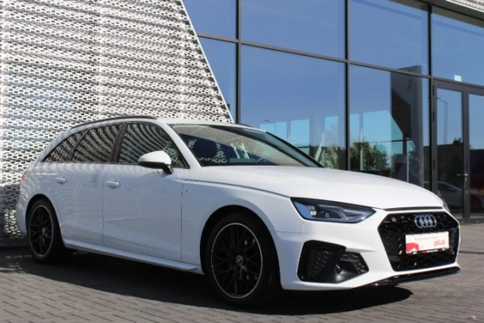 Audi A4 Avant 35 TDI S tronic S line LED Navi LM18 APS SHZ Weiß - 2