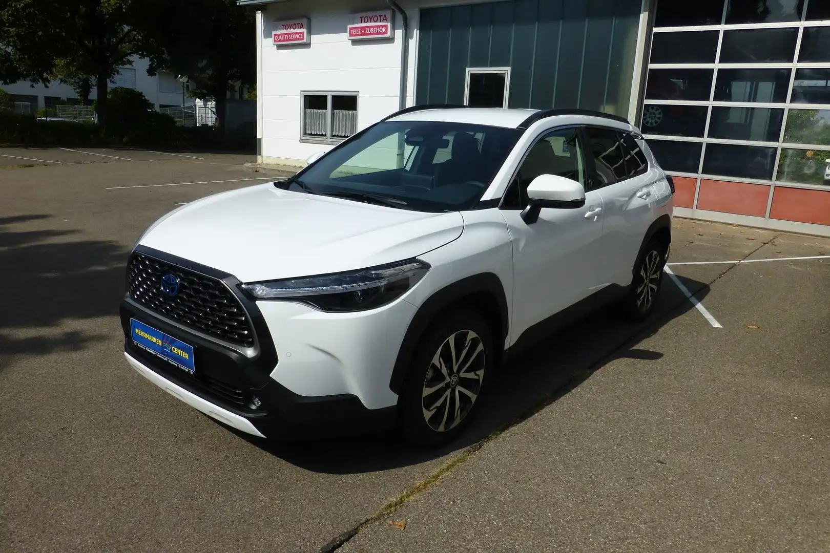 Toyota Corolla Cross Hybrid FWD Team Deutschland 2.0 TeamD  112 kW (... Weiß - 1