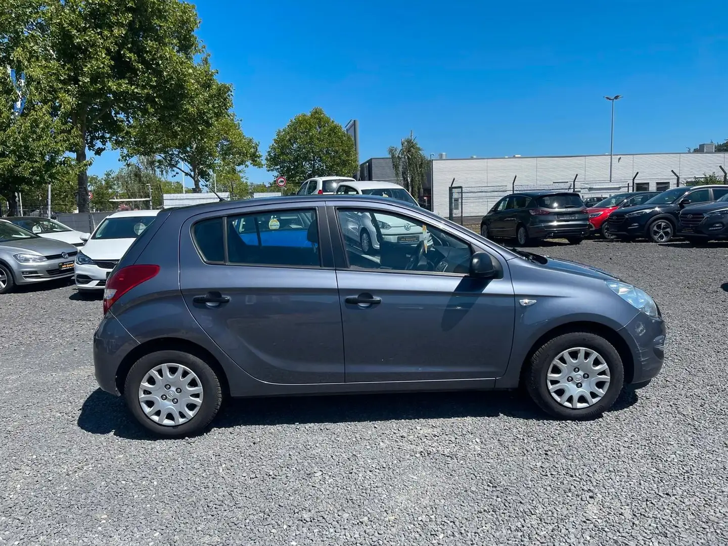 Hyundai i20 Classic/ TÜV UND AU NEU Grau - 1