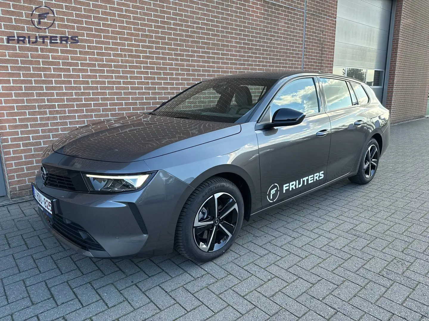 Opel Astra 1.2 Turbo Start/Stop Edition MT6 130PK Gris - 1