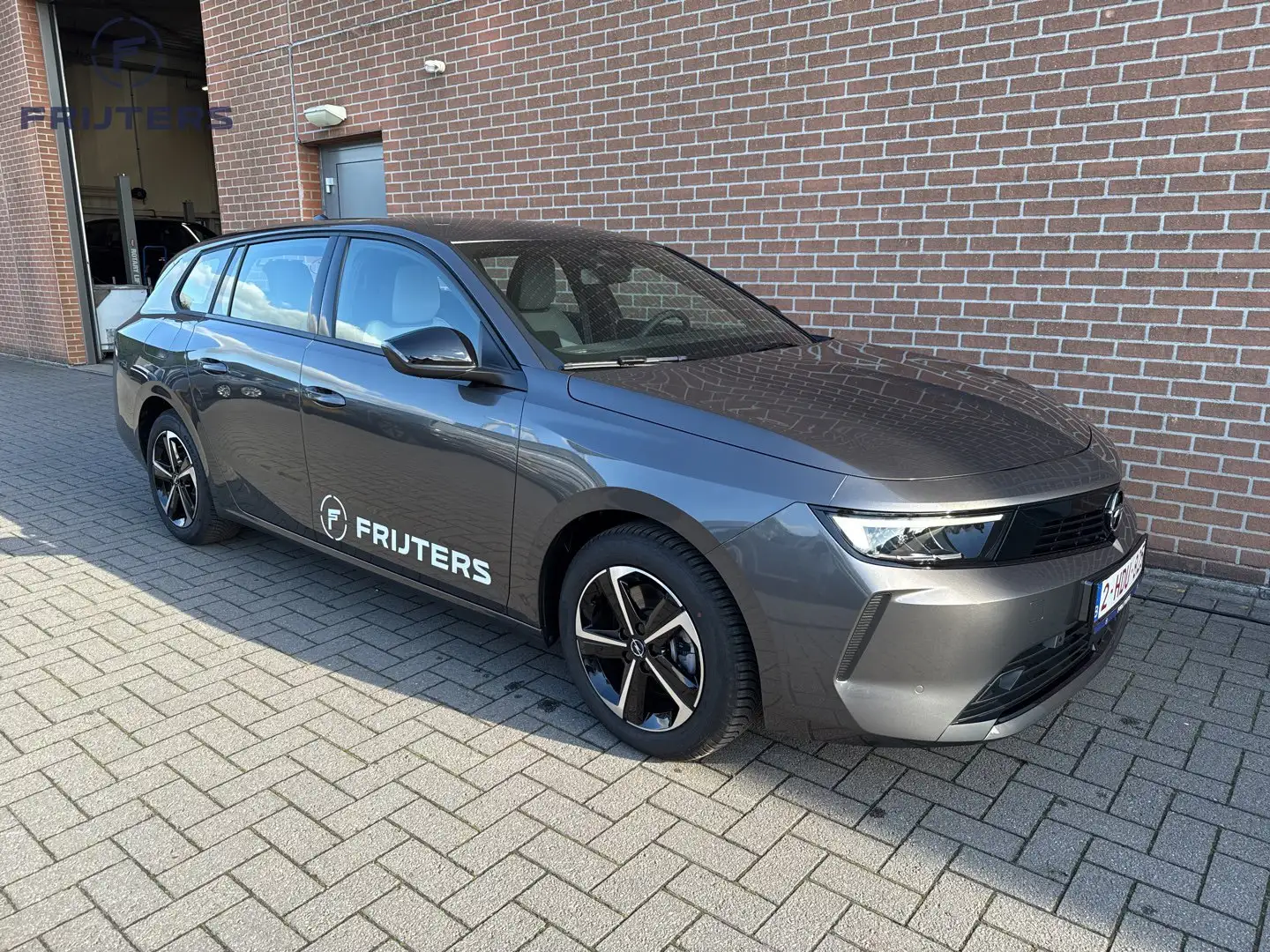 Opel Astra 1.2 Turbo Start/Stop Edition MT6 130PK Gris - 2