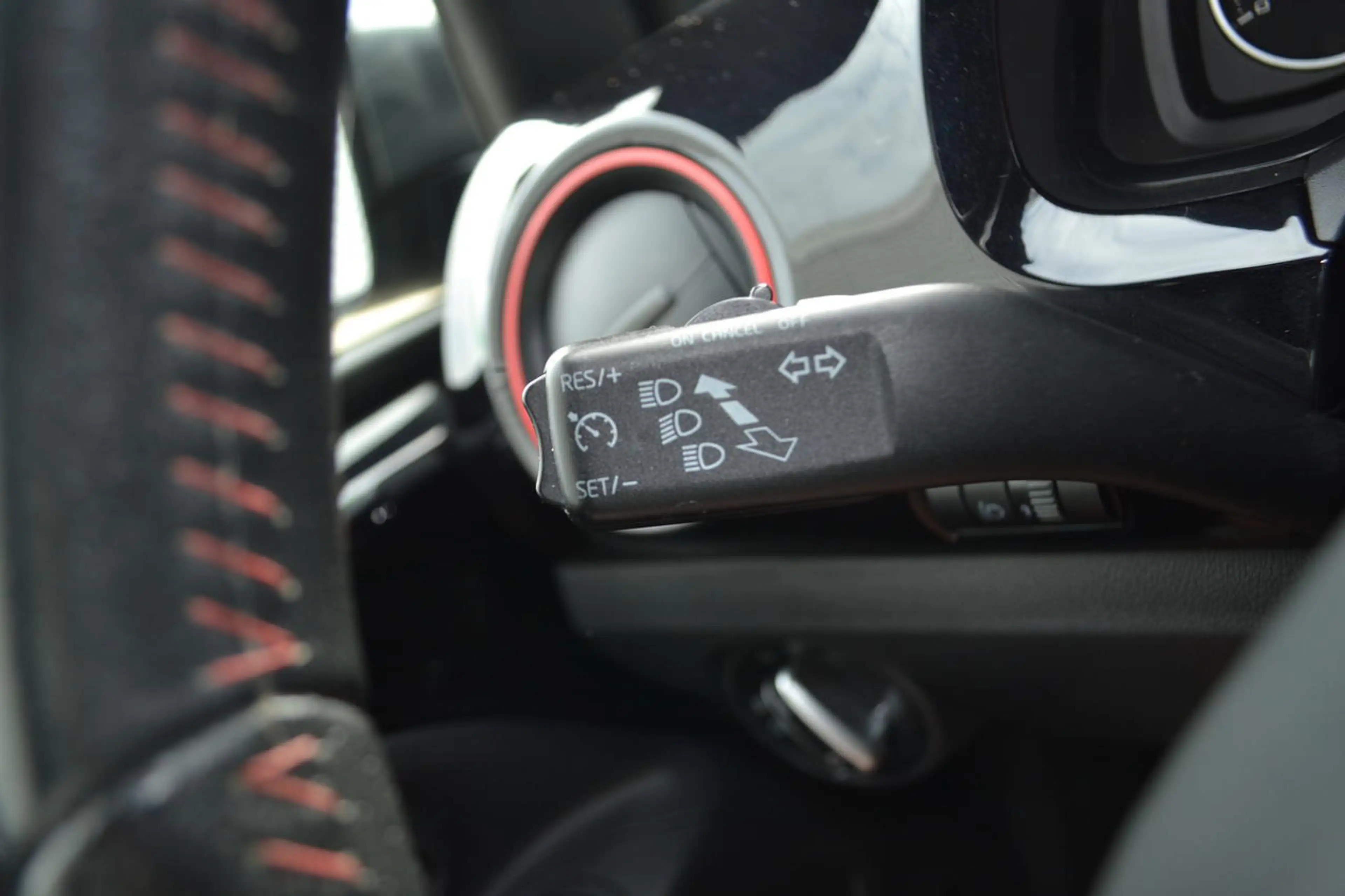 SEAT Mii 1.0 60PK FR LINE|AIRCO|CRUISE|NAVI|PDC — photo 10