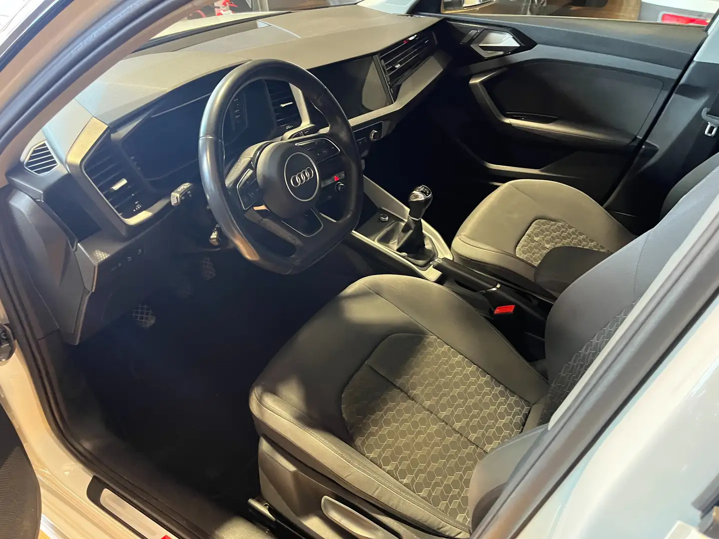 Audi A1 A1 Sportback Sportback 1.0 tfsi S Line Edition Blanc - 2