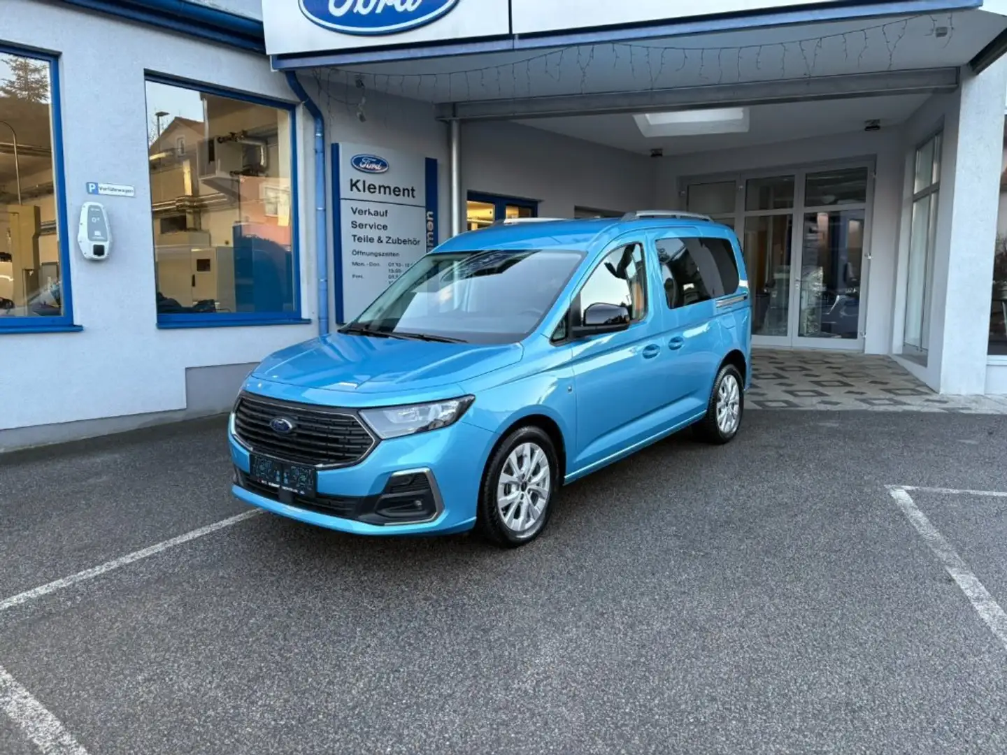 Ford Tourneo Connect Titanium 2.0 Ecoblue Blau - 1