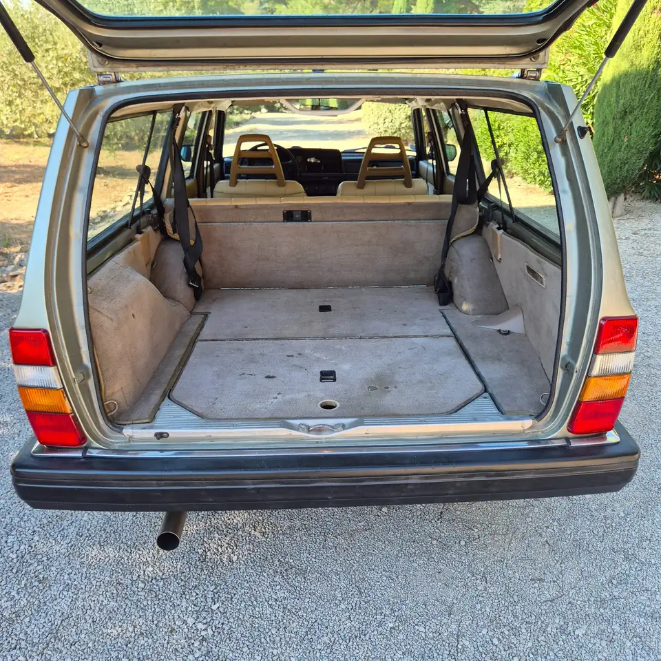 Volvo 240 Break 2.3i GLE, foto 8