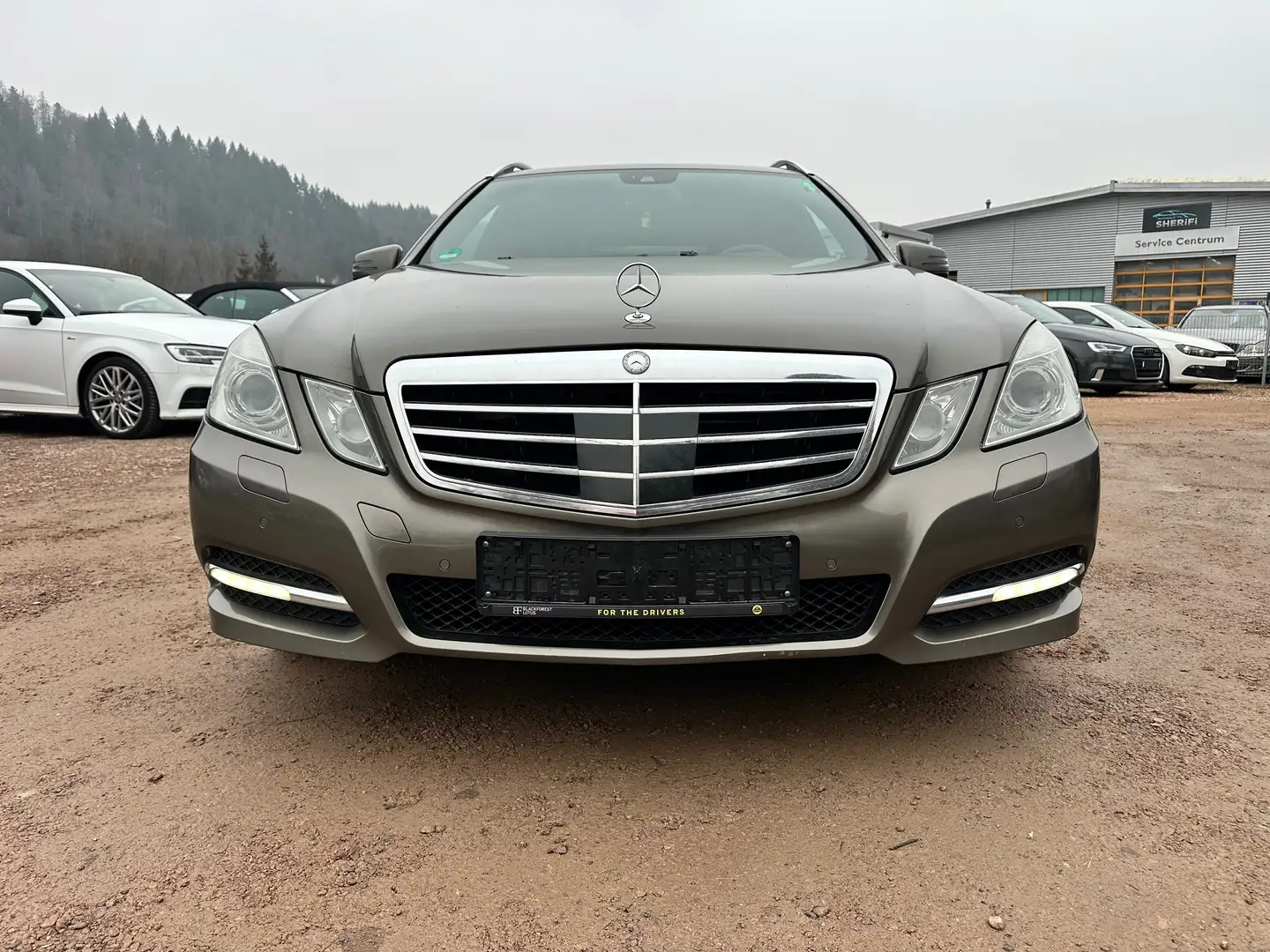 Mercedes-Benz E 300 E 300 CDI BlueEfficiency *Vollausstattung* Gris - 2