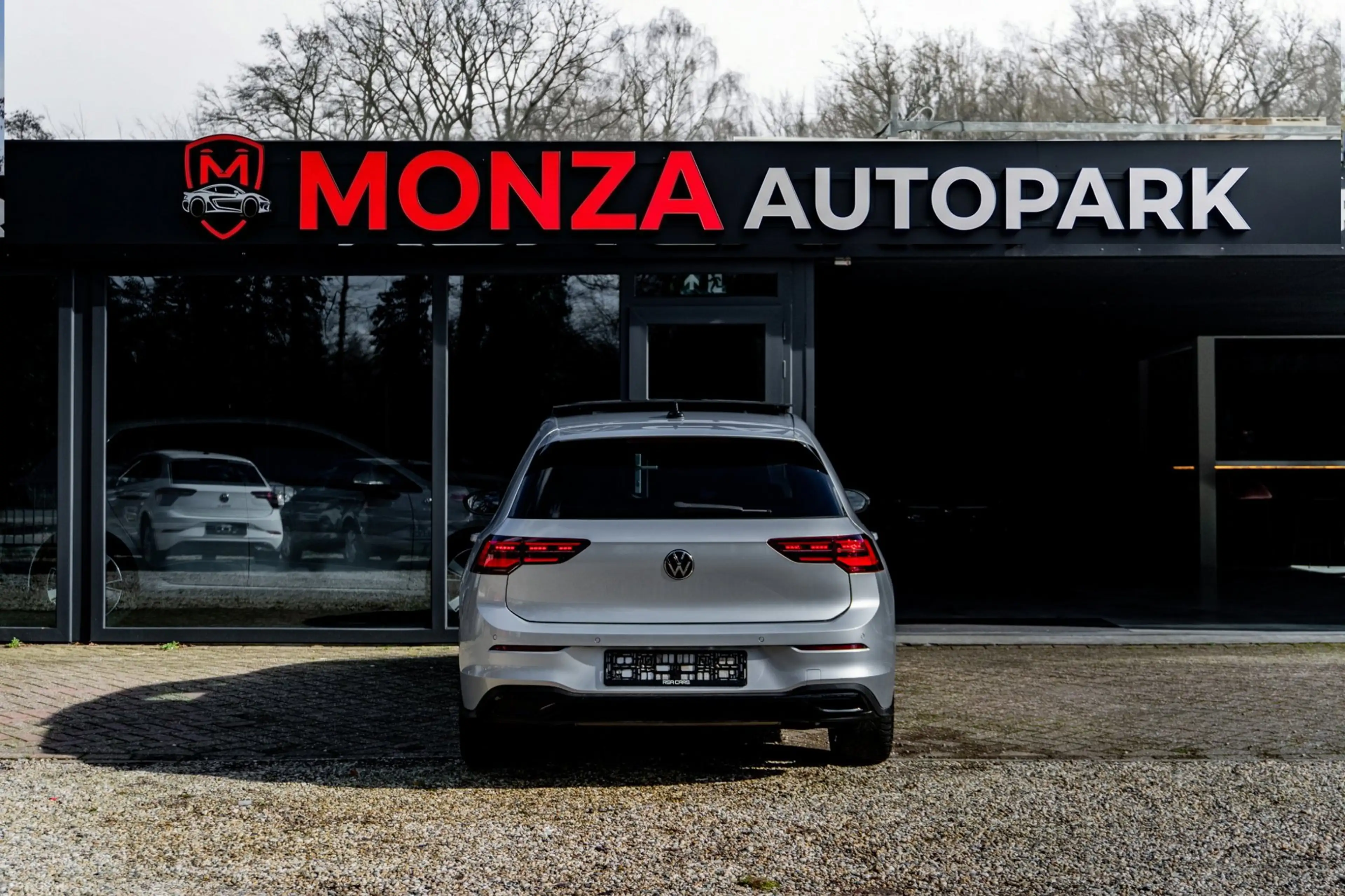 Volkswagen Golf GTE 1.4 eHybrid — photo 8