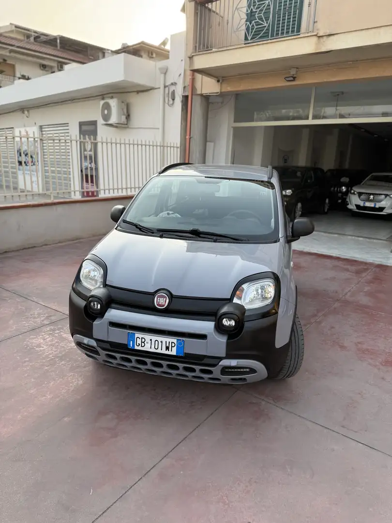 Fiat Panda 1.0 hybrid City Cross s&s 70cv - 2