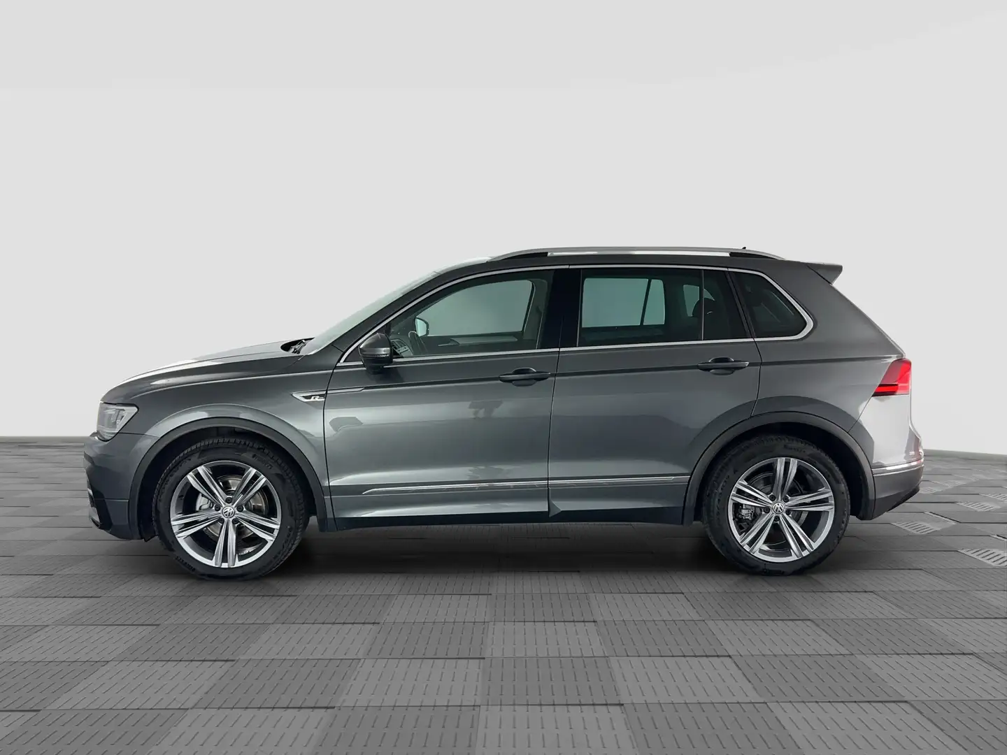 Volkswagen Tiguan 1.6 TDI SCR Sport BlueMotion Technology Grigio - 2