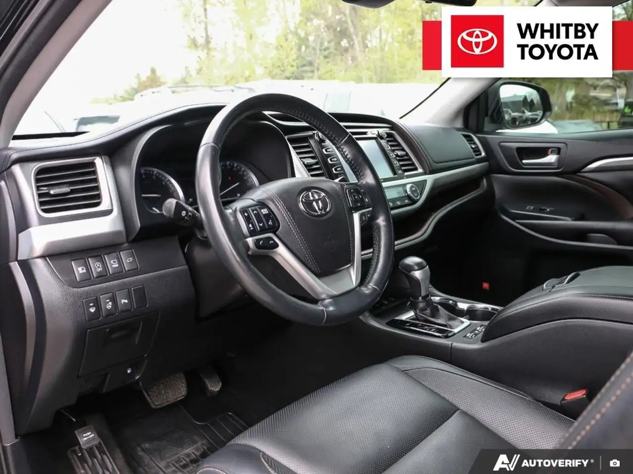Toyota Highlander снимка Toyota Highlander