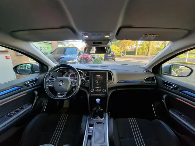 Renault Megane view 3