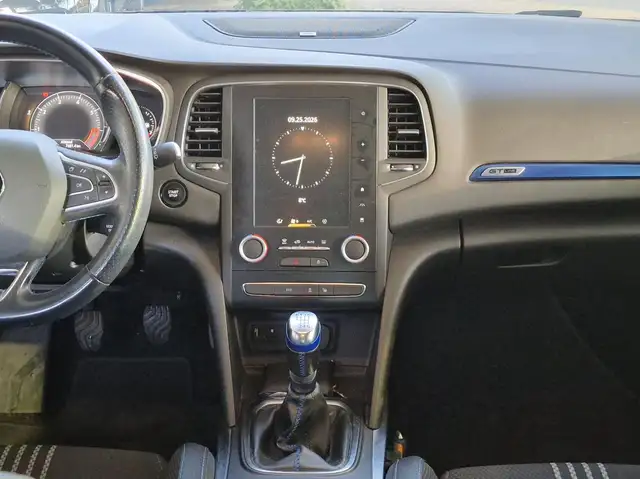 Renault Megane view 11