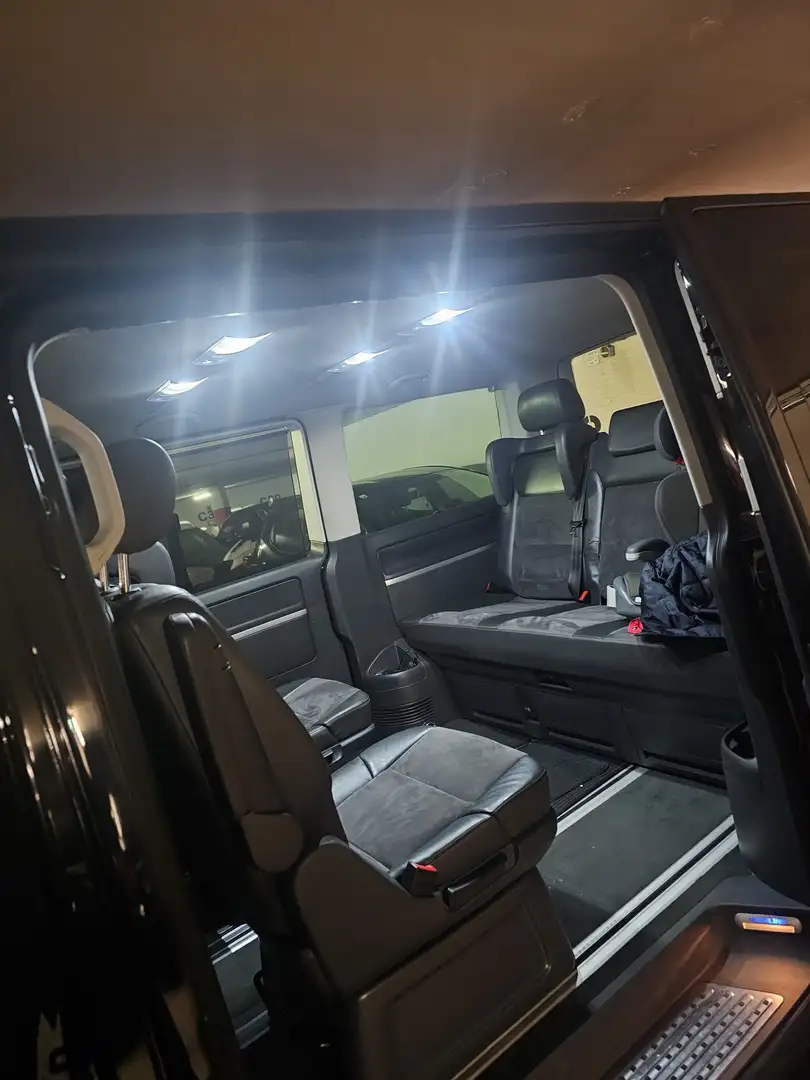 Volkswagen T5 Multivan Kurz 4MOTION Schwarz - 2
