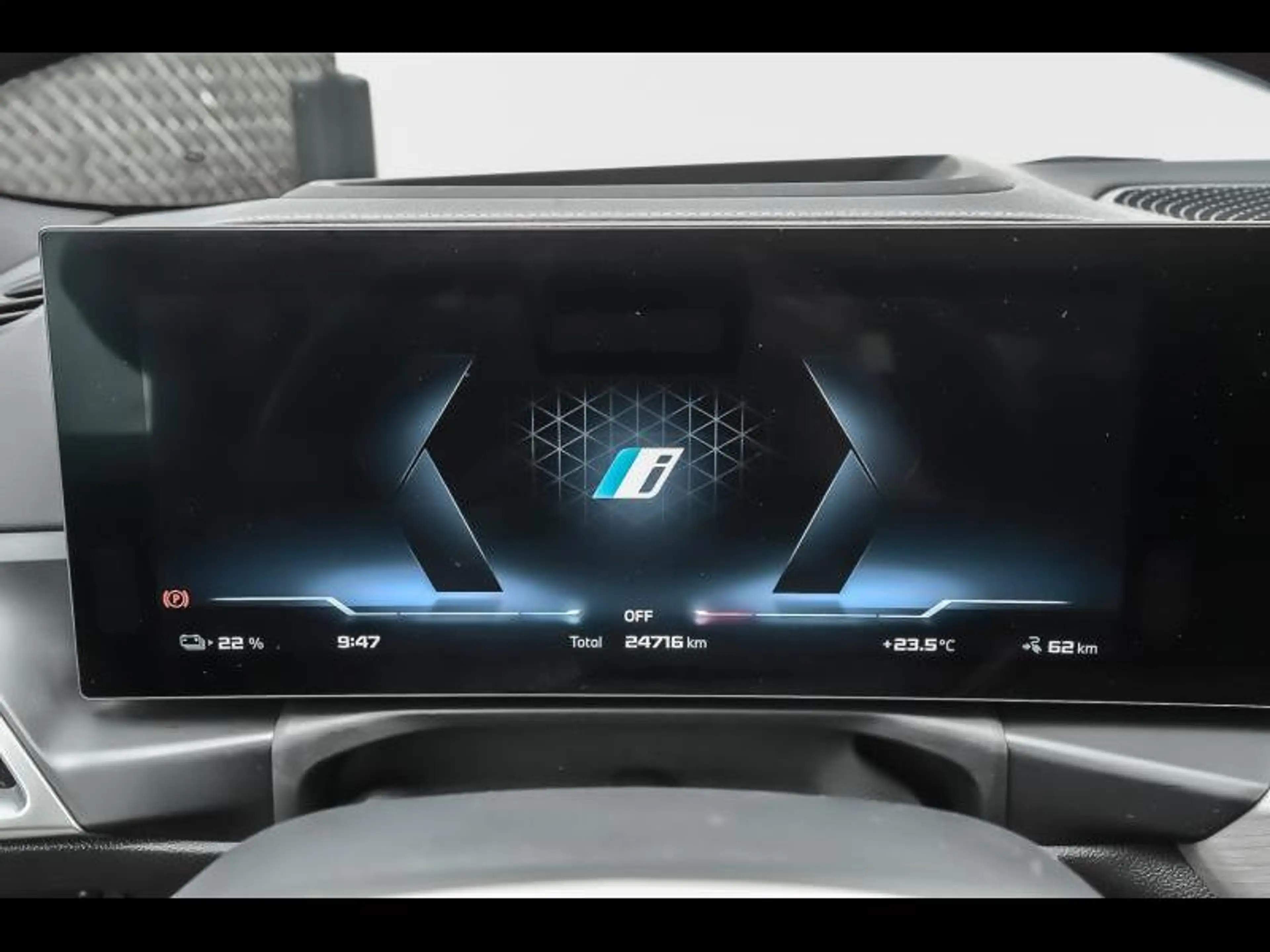 BMW i4 M50 Gran Coupé — photo 10