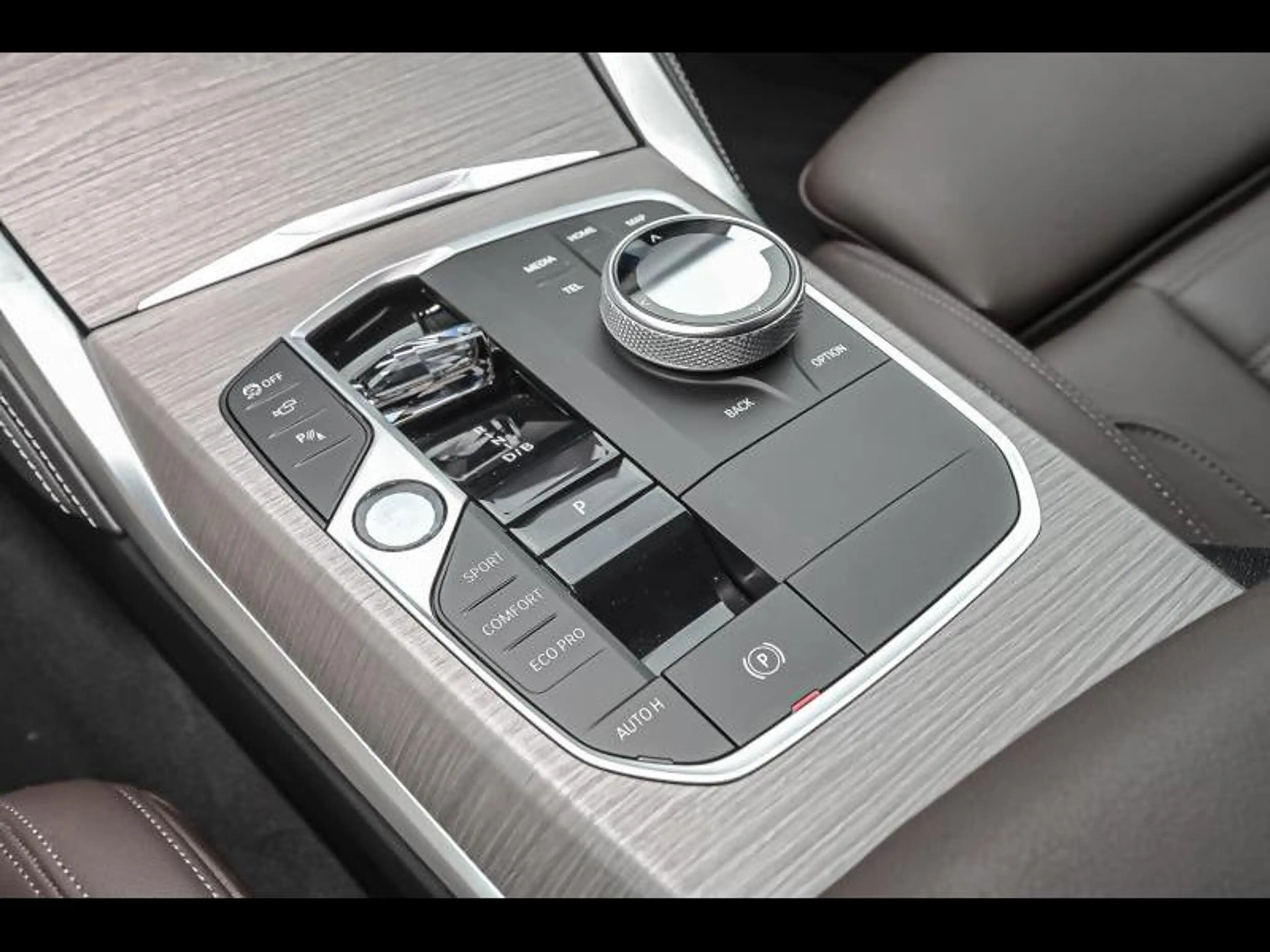 BMW i4 M50 Gran Coupé — photo 11