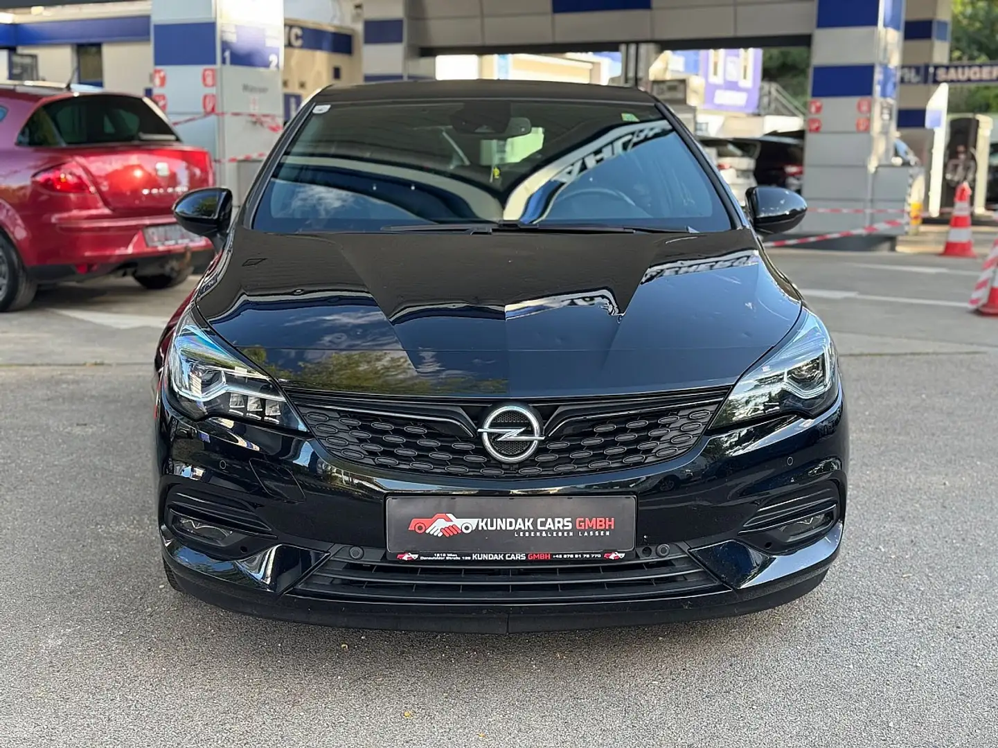Opel Astra 1,5 CDTI Ultimate Schwarz - 2