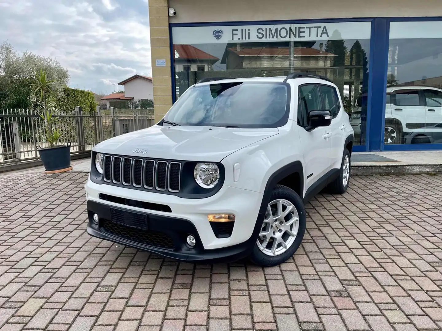 Jeep Renegade 1.0 T3 120CV Limited - KM0 Wit - 1