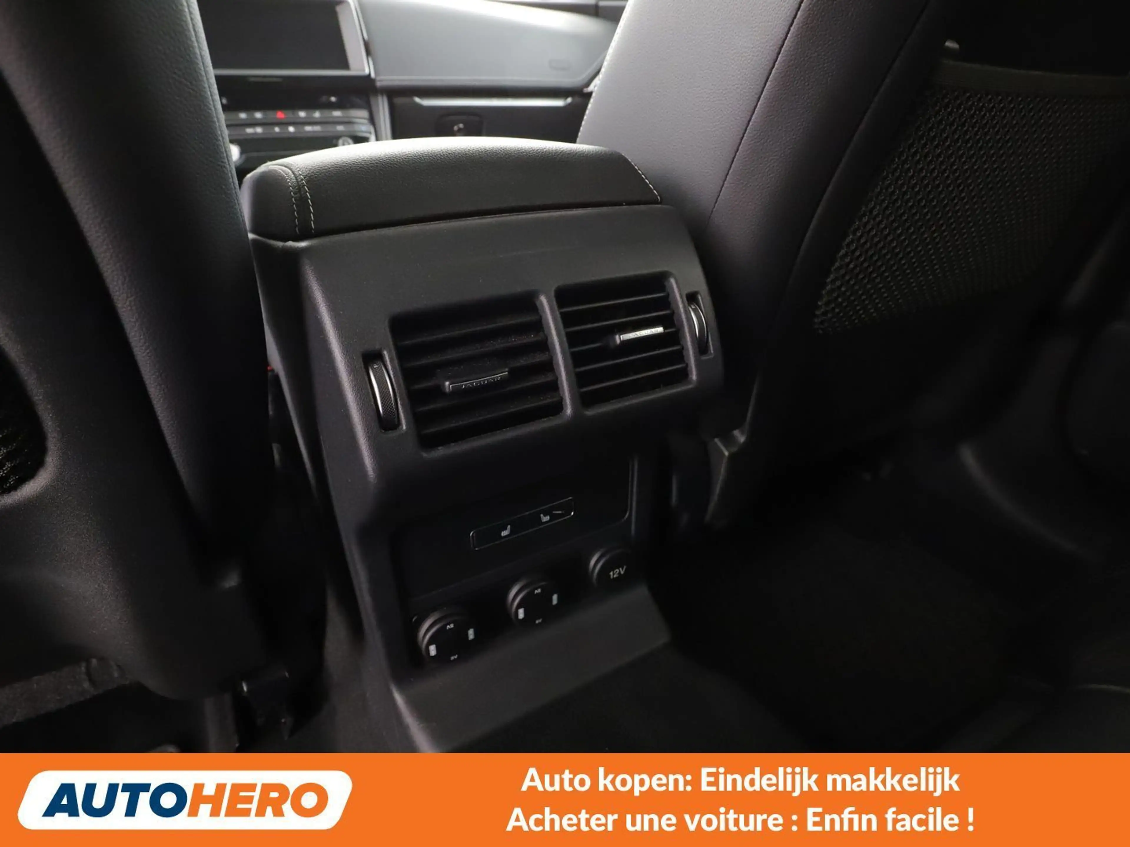 Jaguar F-Pace 25d R-Sport AWD — photo 13