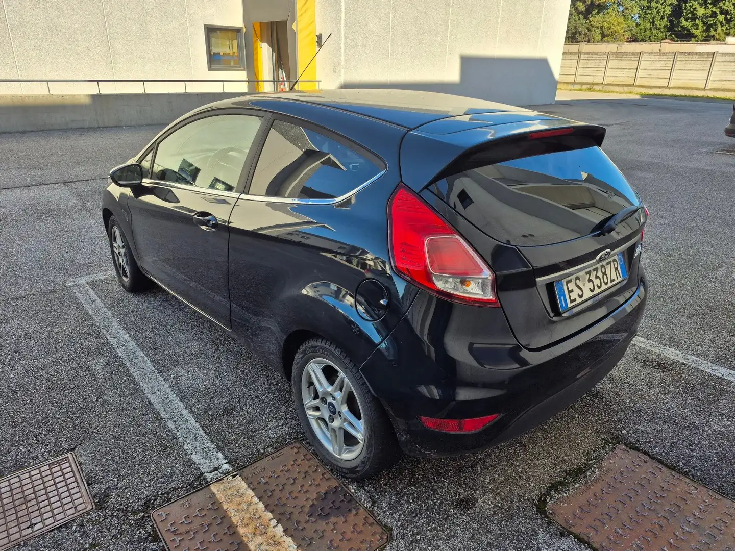 Ford Fiesta Fiesta VI 2013 3p 1.5 tdci 75cv Noir - 2