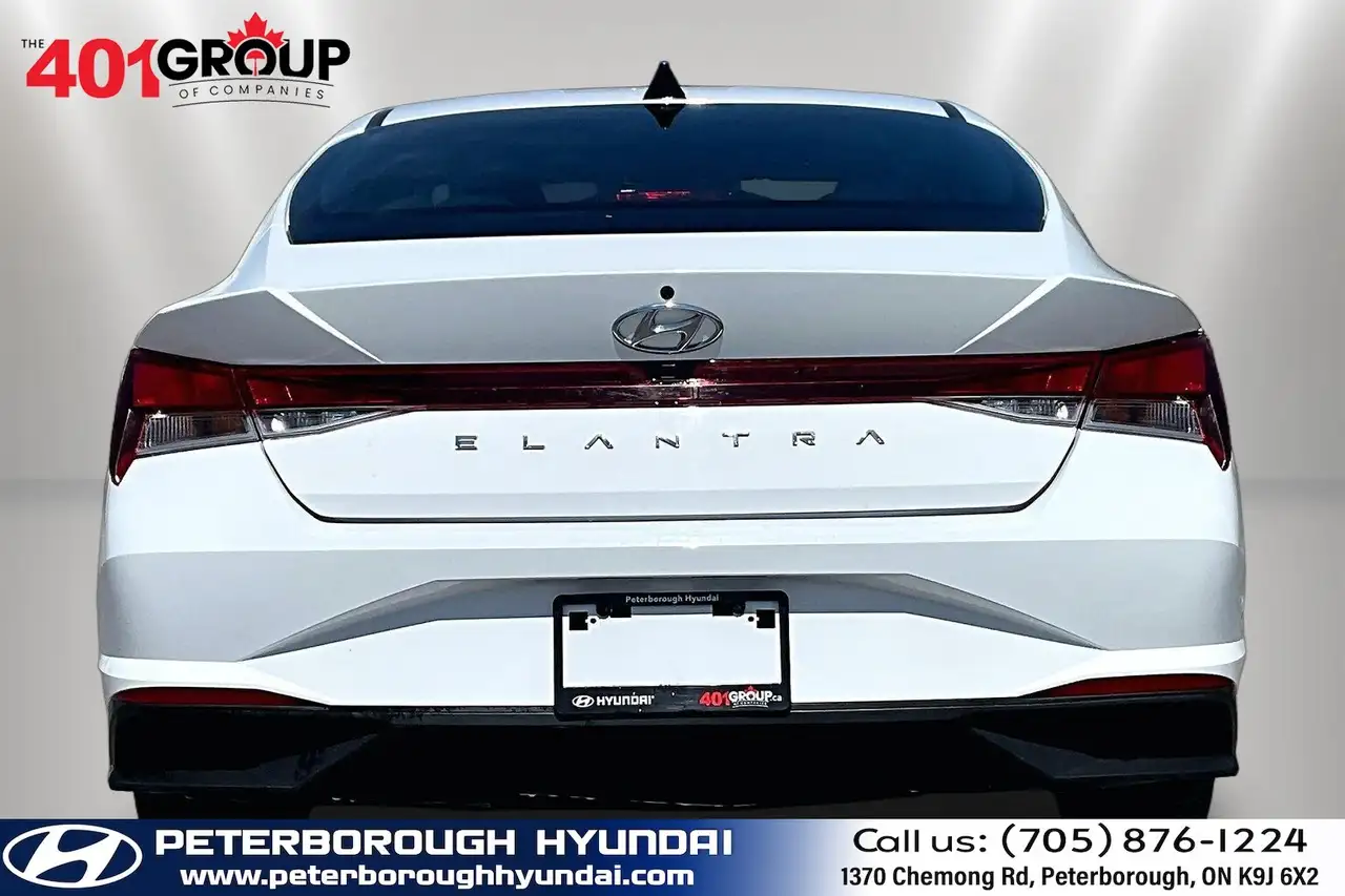 Hyundai ELANTRA снимка Hyundai ELANTRA