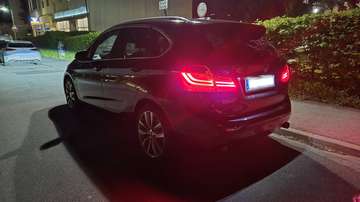 BMW 2er-Reihe BMW 220i B48 Active Tourer Sport Line 190PS Automatic | 2x Alu | Harman Kardon | LED | Kamera | HUD