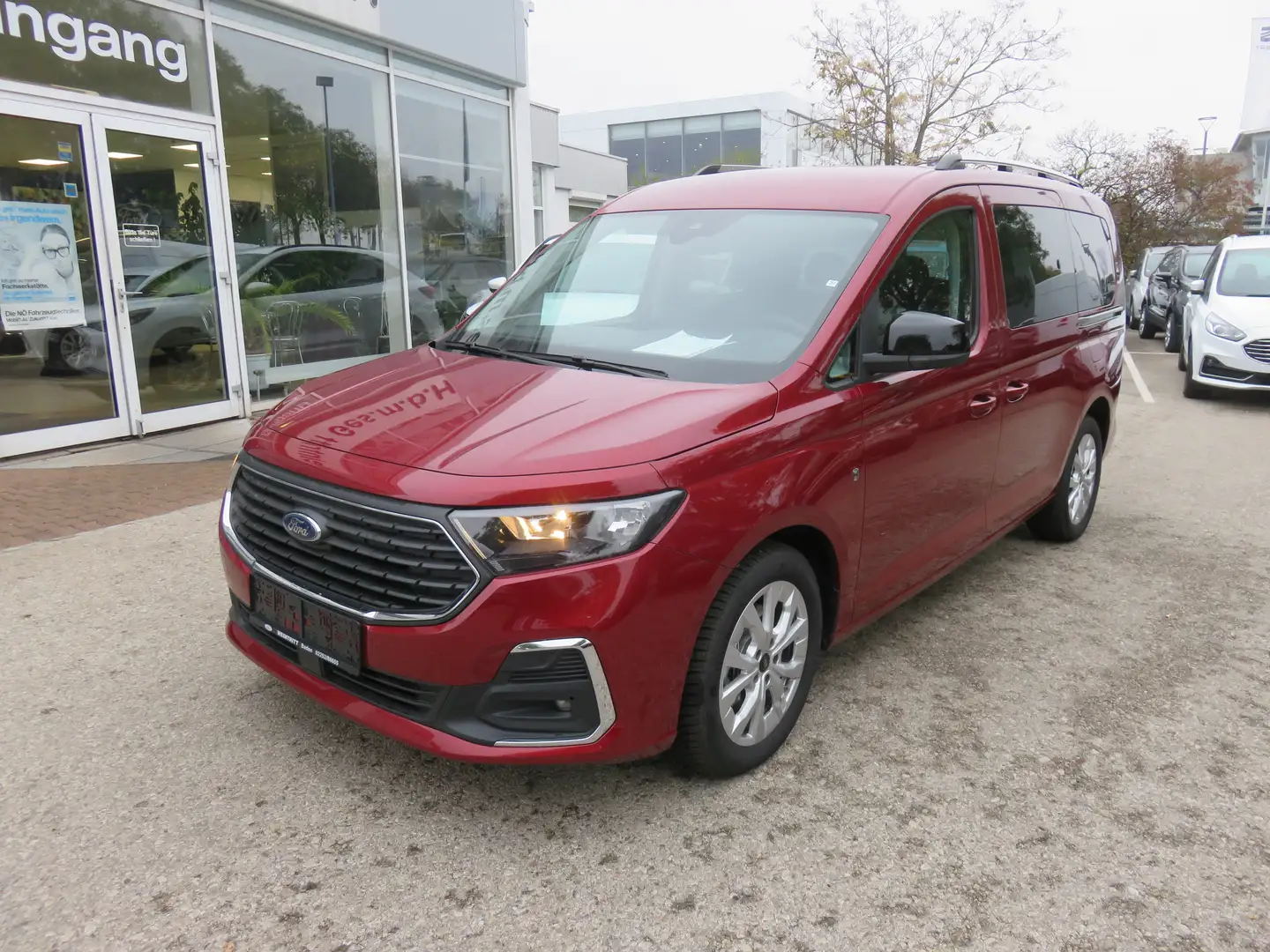 Ford Tourneo Connect Grand 2,0 EcoBlue L2 Titanium Aut. 7-Sitze Rouge - 1