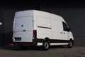 Volkswagen Crafter 30 2.0 TDI 140PK L3H3 Highline | Trekhaak | Geveer Wit - thumbnail 4