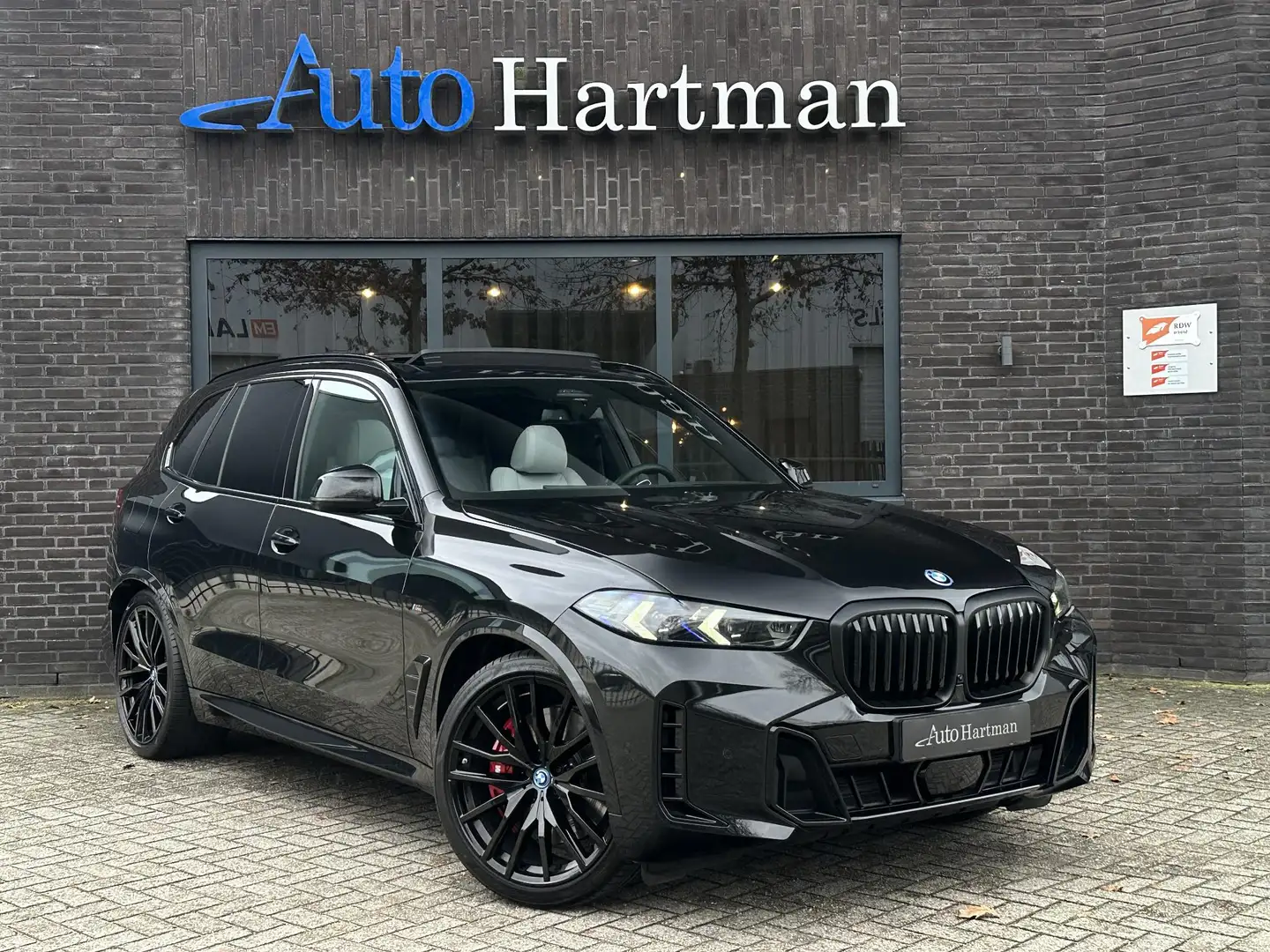 BMW X5 xDrive50e M-Sport Pro PANO|HEADUP|22”|360°|H&K|SOF Negro - 1