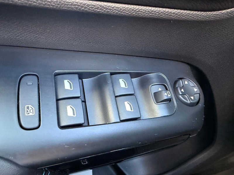Citroen C5 Aircross Feel Pack *KAMERA*TEILLEDER*LED* — photo 12