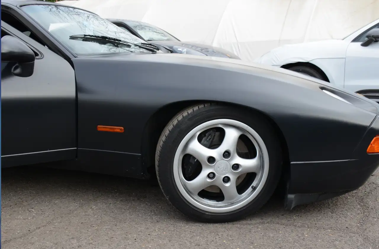 Porsche 928 5.4 GTS, foto 2