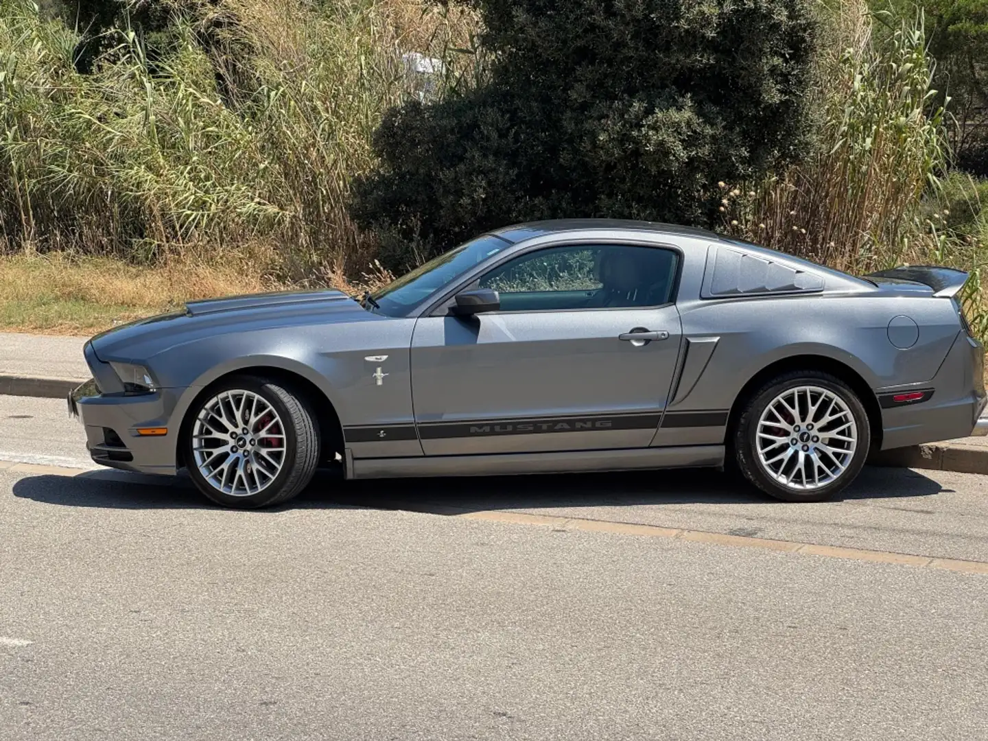 Ford Mustang 3.7 V6 Aut. Plateado - 2
