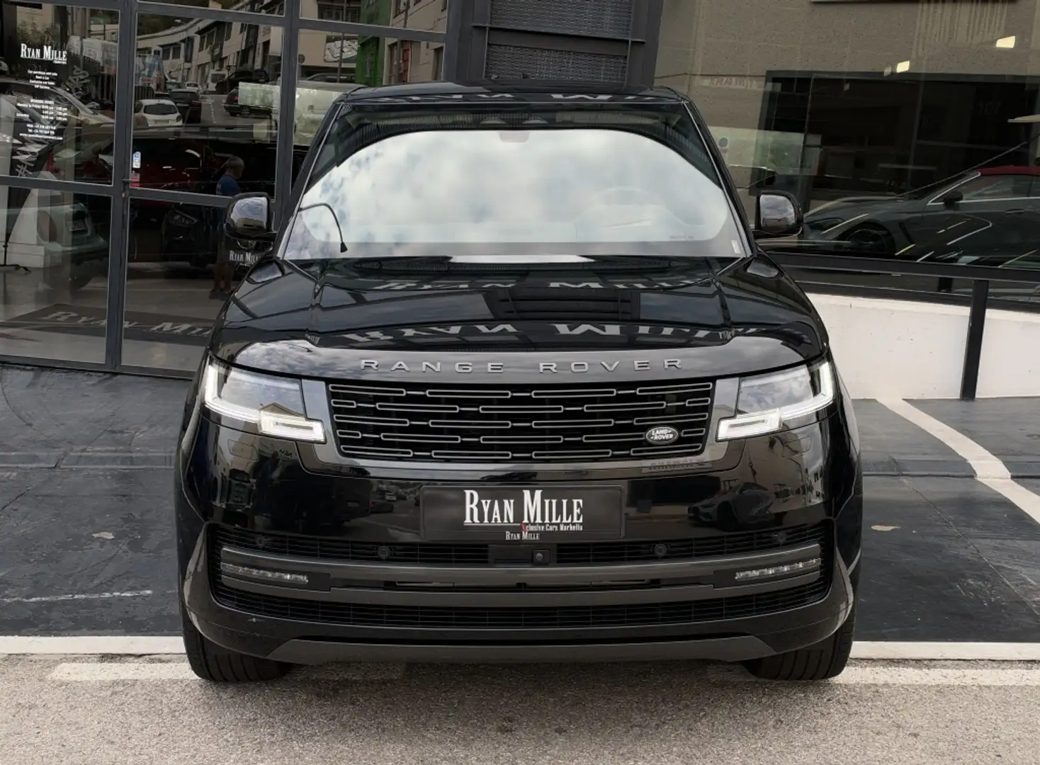 Land Rover Range Rover 3.0D I6 MHEV HSE SWB AWD Aut. Negro - 2