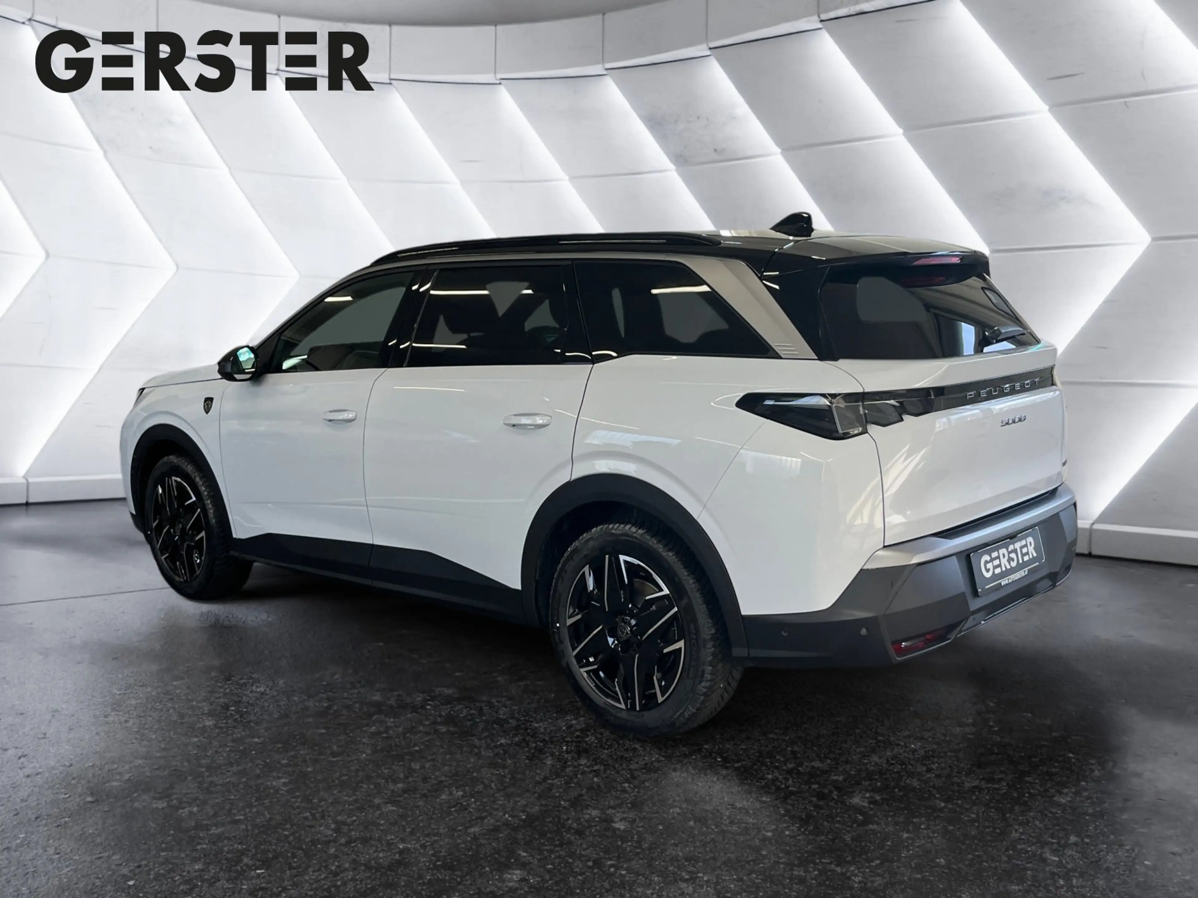 Peugeot 5008 1.2 145 GT Exclusive ACC Alcantara LED Navi — photo 4