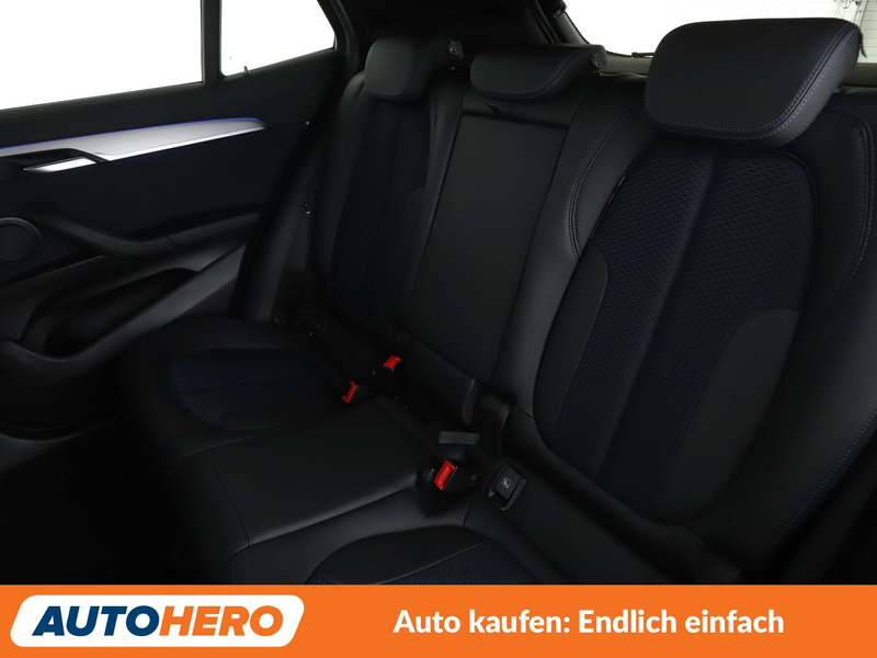 BMW X2 sDrive 20i M Sport Aut. *NAVI*HUD*LED*CAM*SHZ* — photo 14