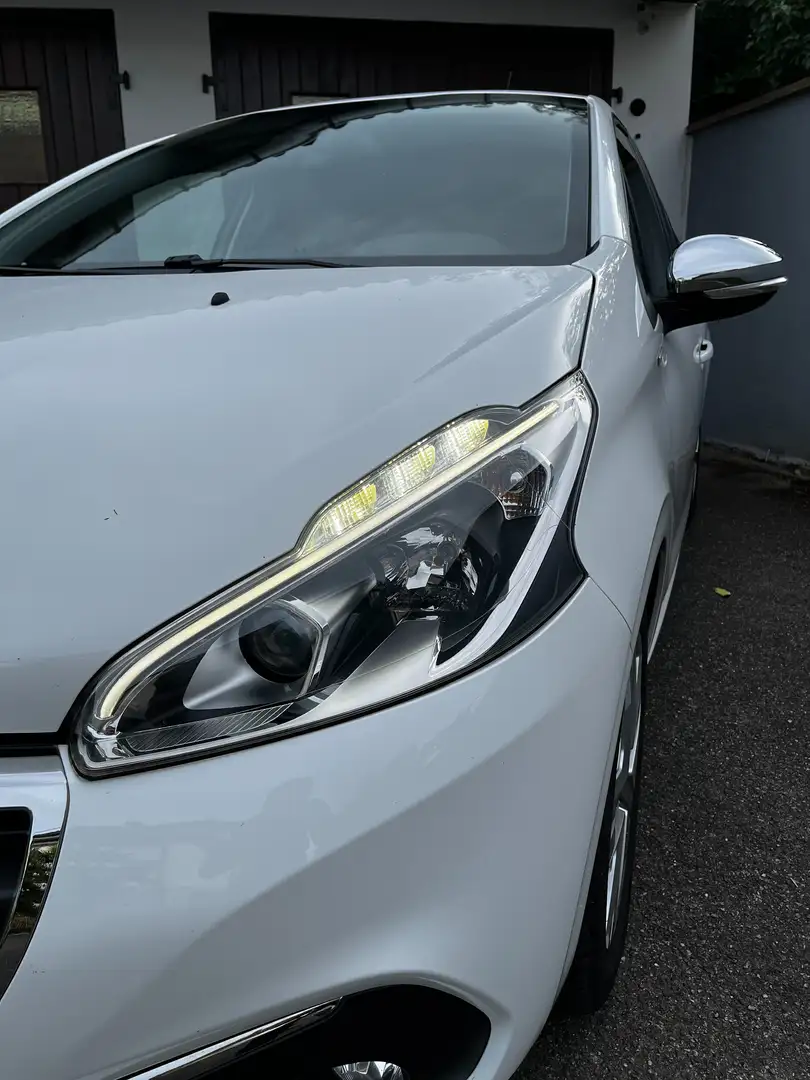 Peugeot 208 208 1.2 PureTech 82ch BVM5 Style Blanc - 2
