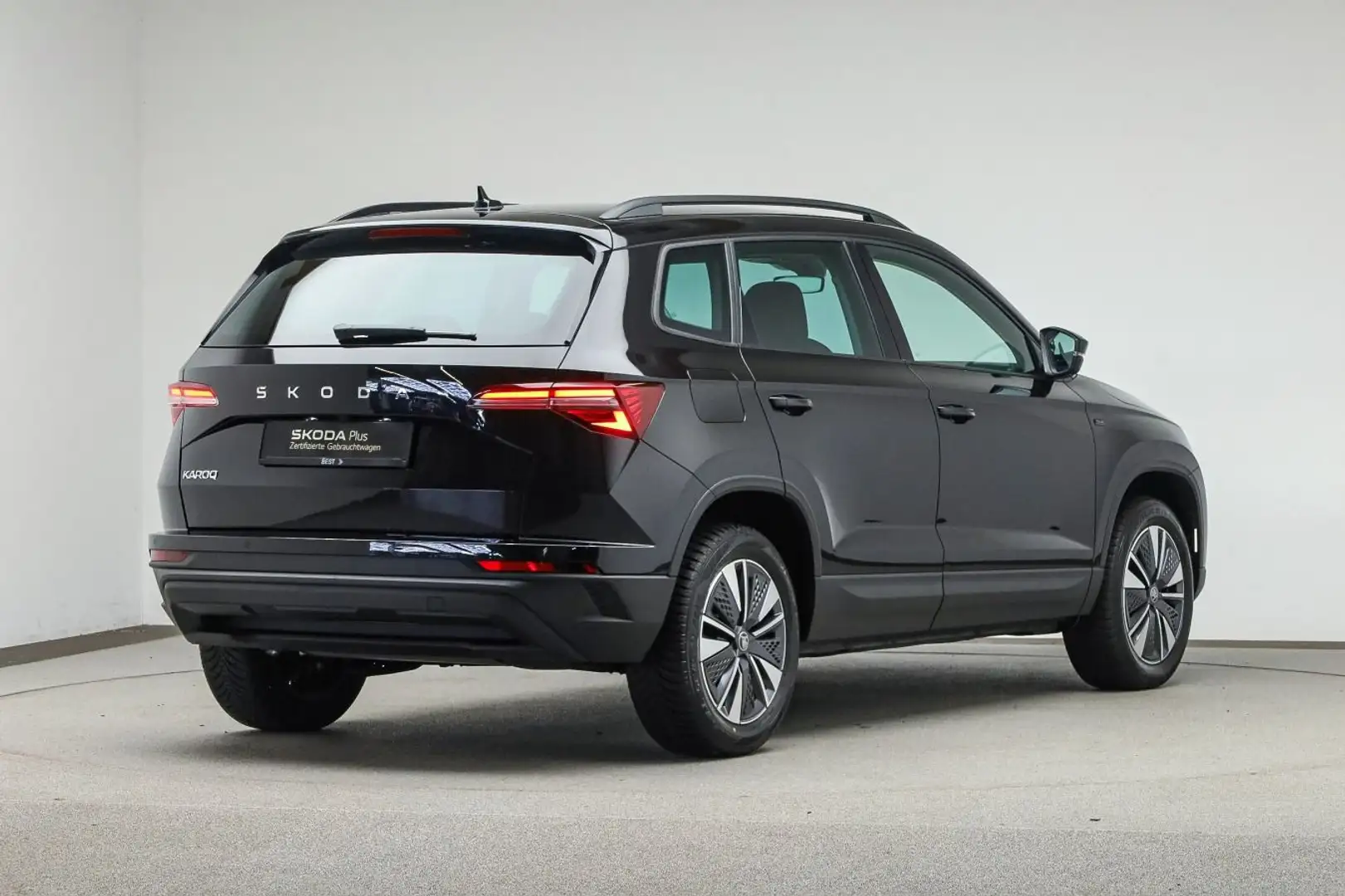 Skoda Karoq 2.0 TDI DSG TOUR*MATRIX*STHZG*KESSY*AHK*KA Noir - 2