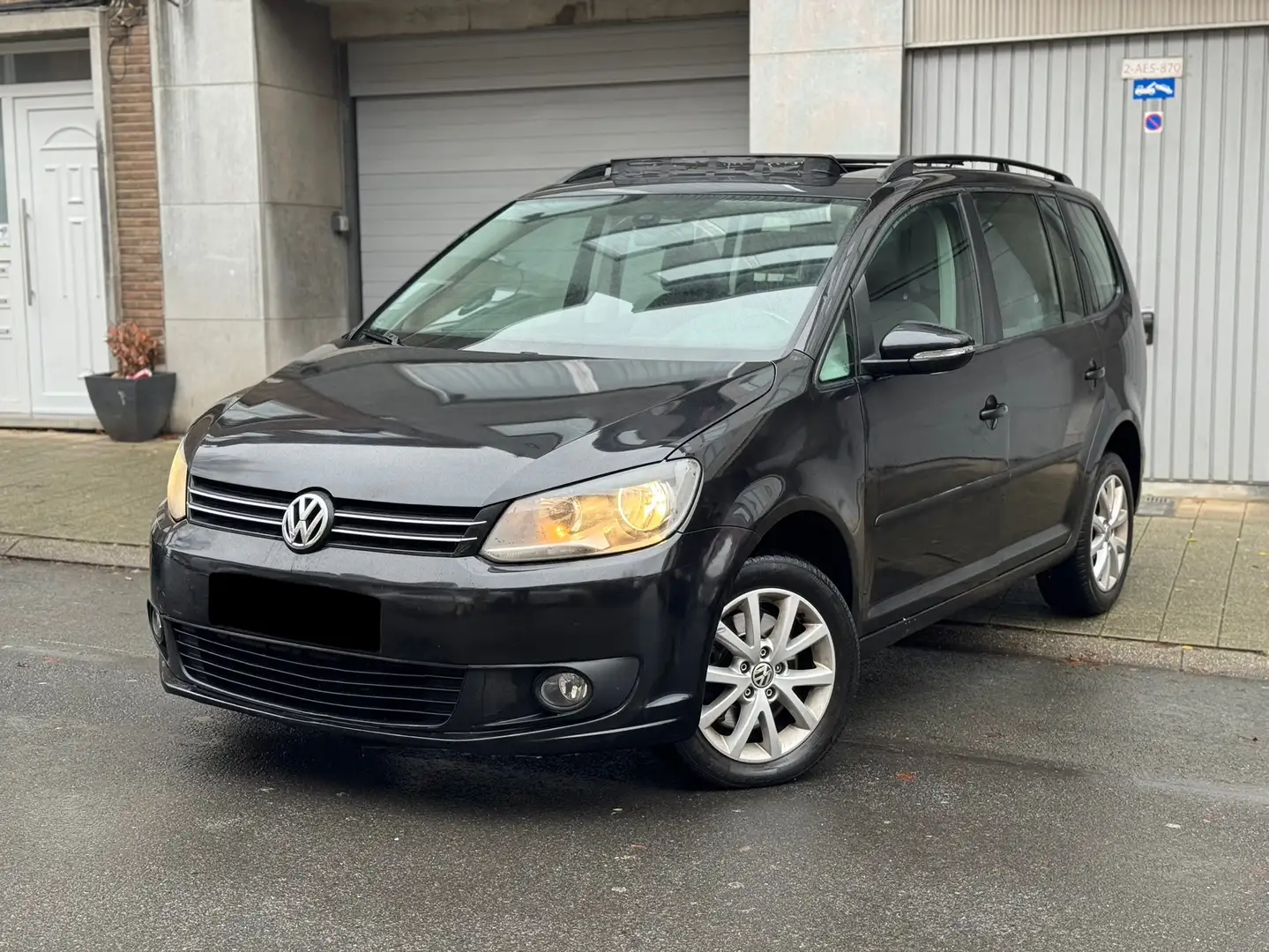 Volkswagen Touran Essence automatique prête à immatriculer Noir - 1