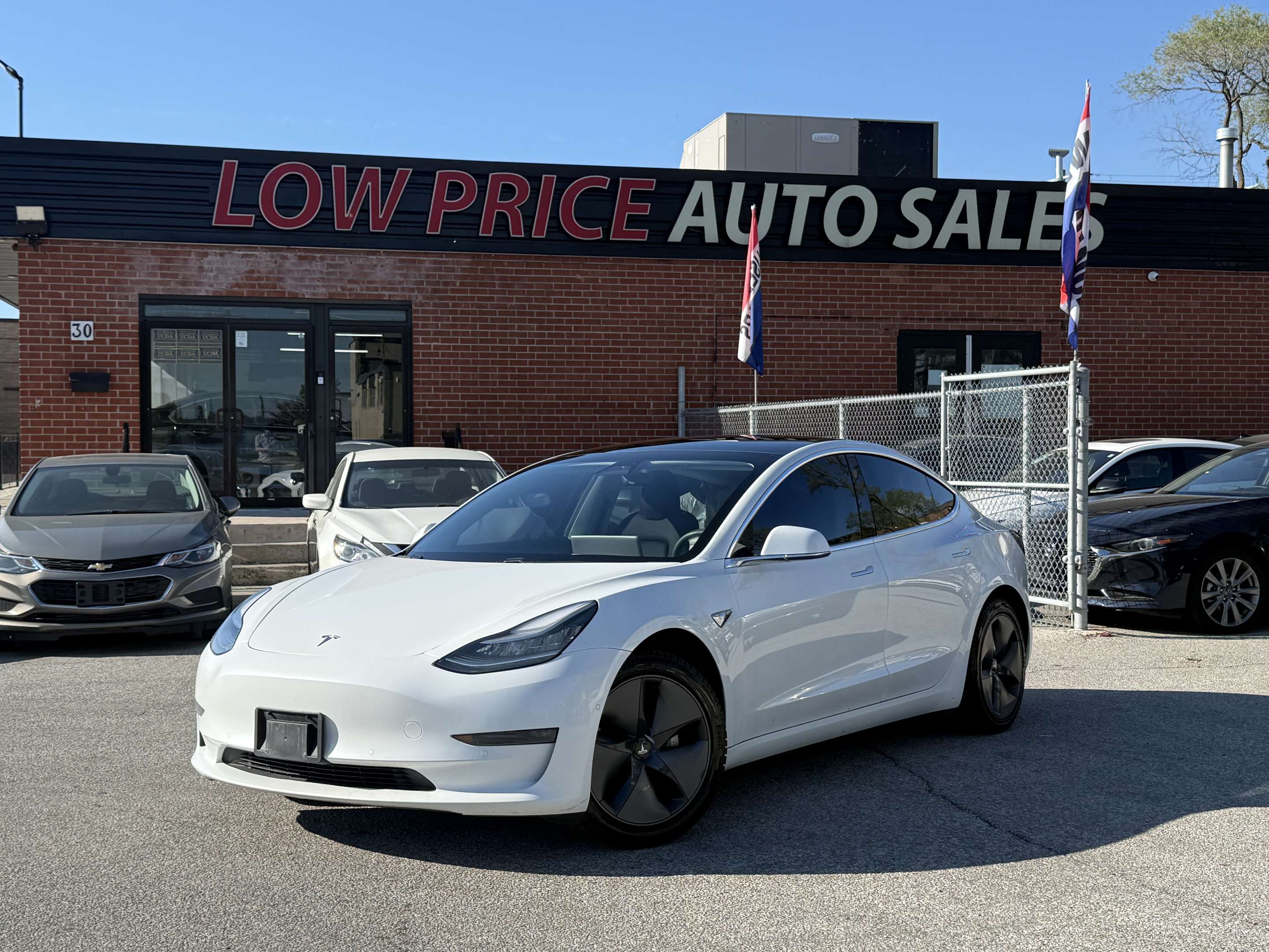 2020 Tesla Model 3 Standard Range Plus l RWD l 2 Sets of Tires