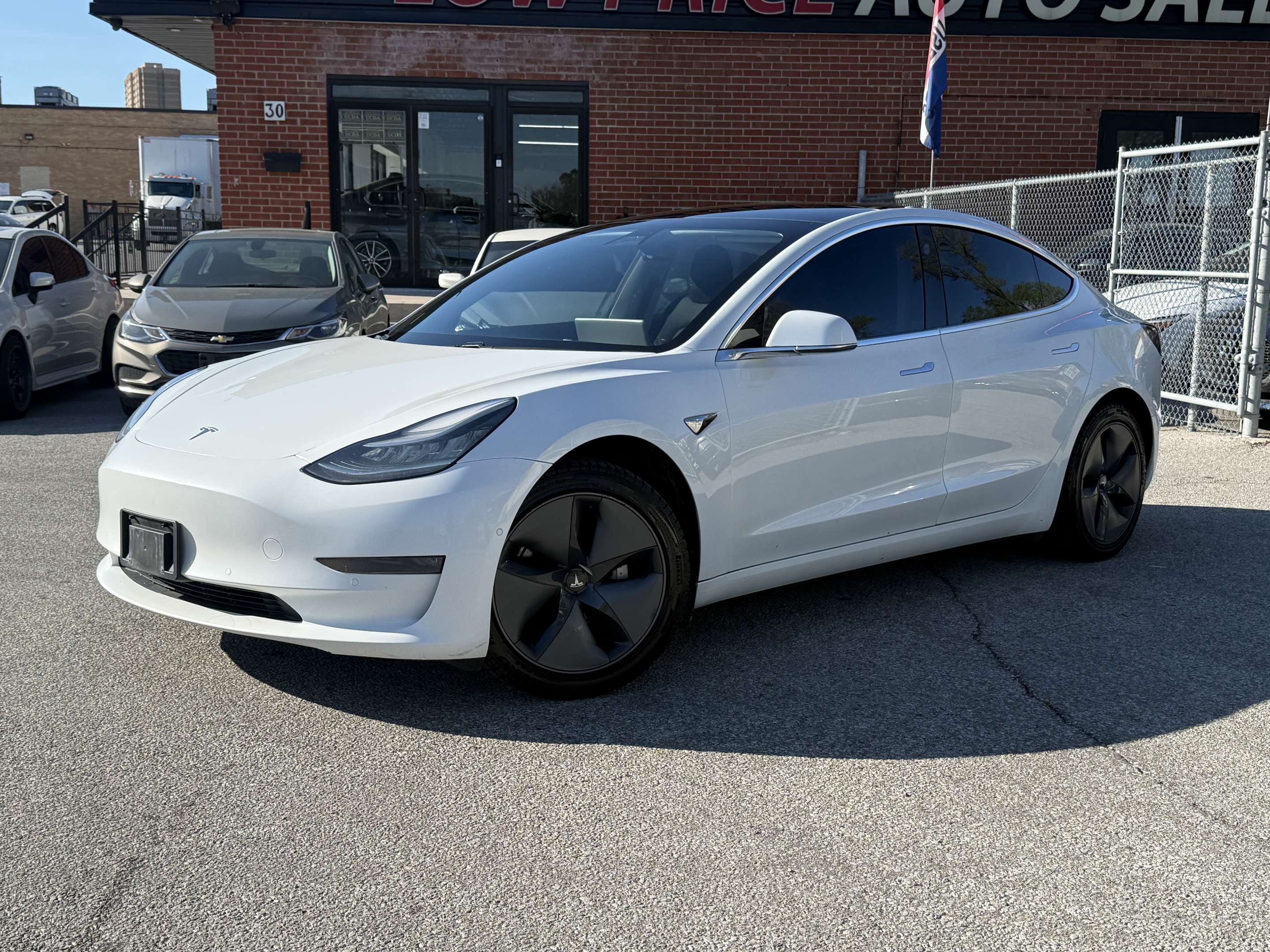 2020 Tesla Model 3 Standard Range Plus l RWD l 2 Sets of Tires alt 2