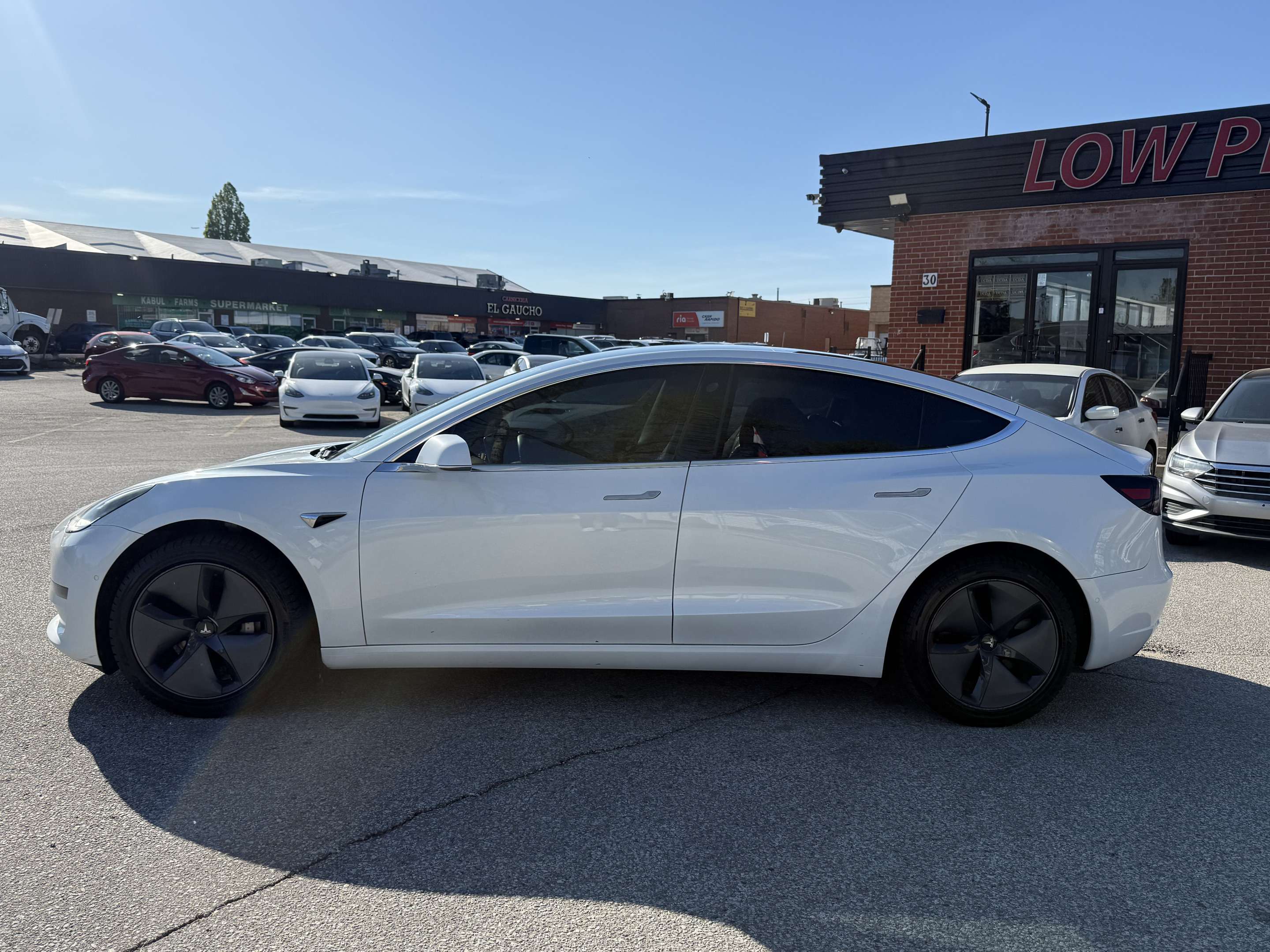 2020 Tesla Model 3 Standard Range Plus l RWD l 2 Sets of Tires alt 5