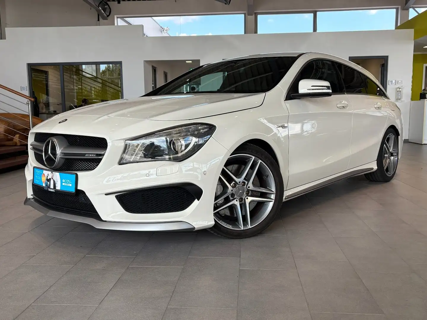 Mercedes-Benz CLA 45 AMG Shooting Brake*ACC*SHZ* Weiß - 1