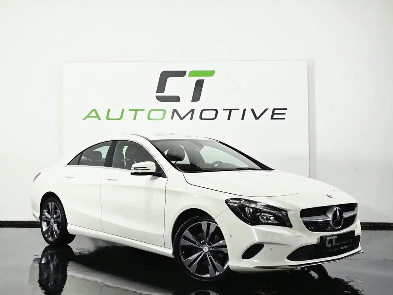 Mercedes-Benz CLA 180