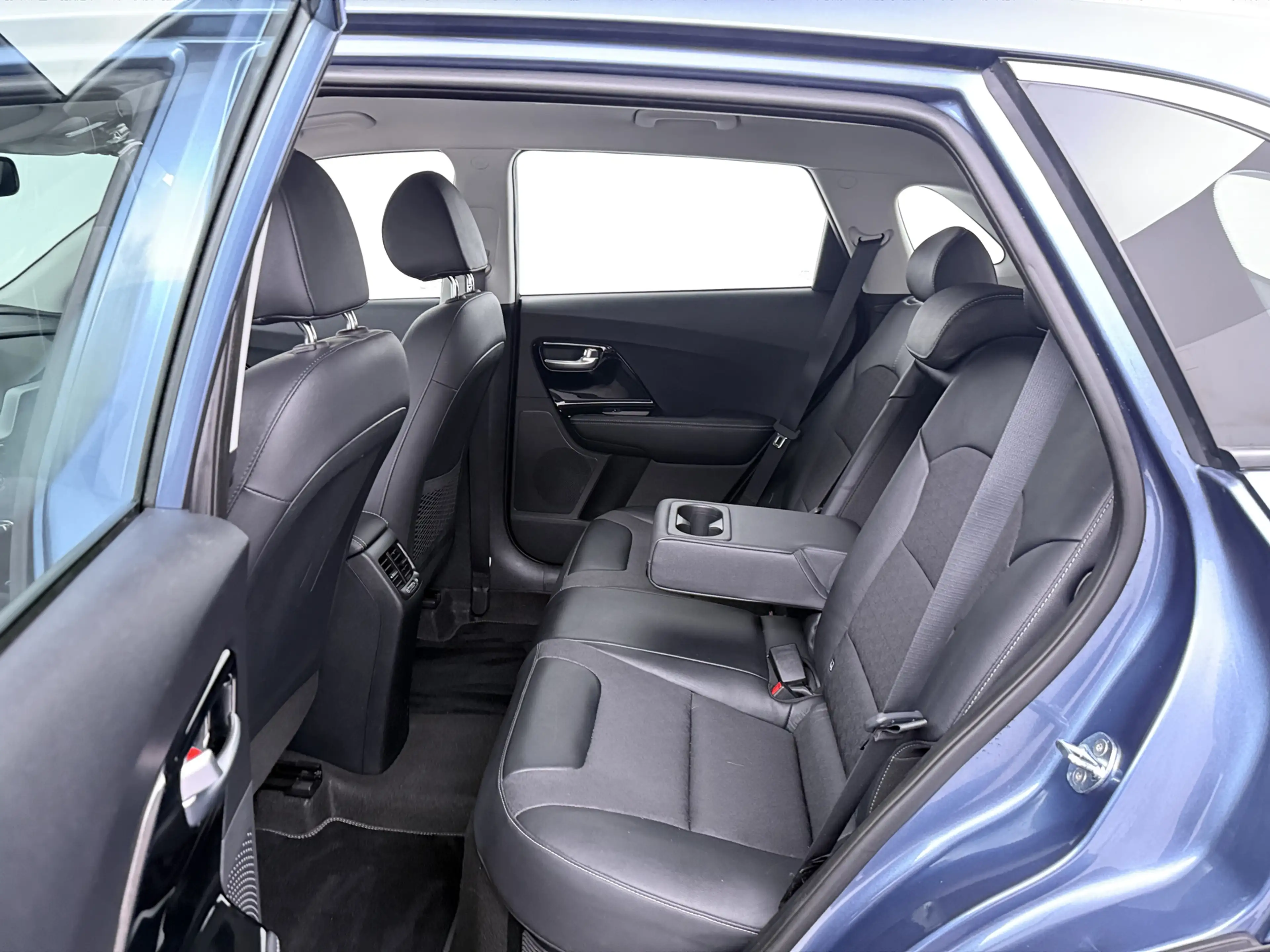Kia Niro 1.6 GDi PHEV DynamicLine | Trekhaak | Camera | App — photo 11