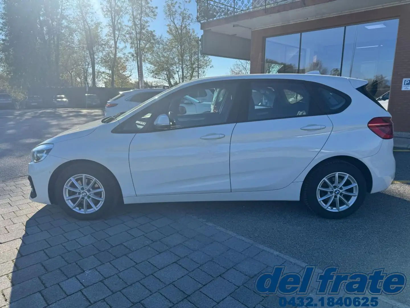 BMW 218 218i F45 Active Tourer Advantage Automatica Bianco - 2