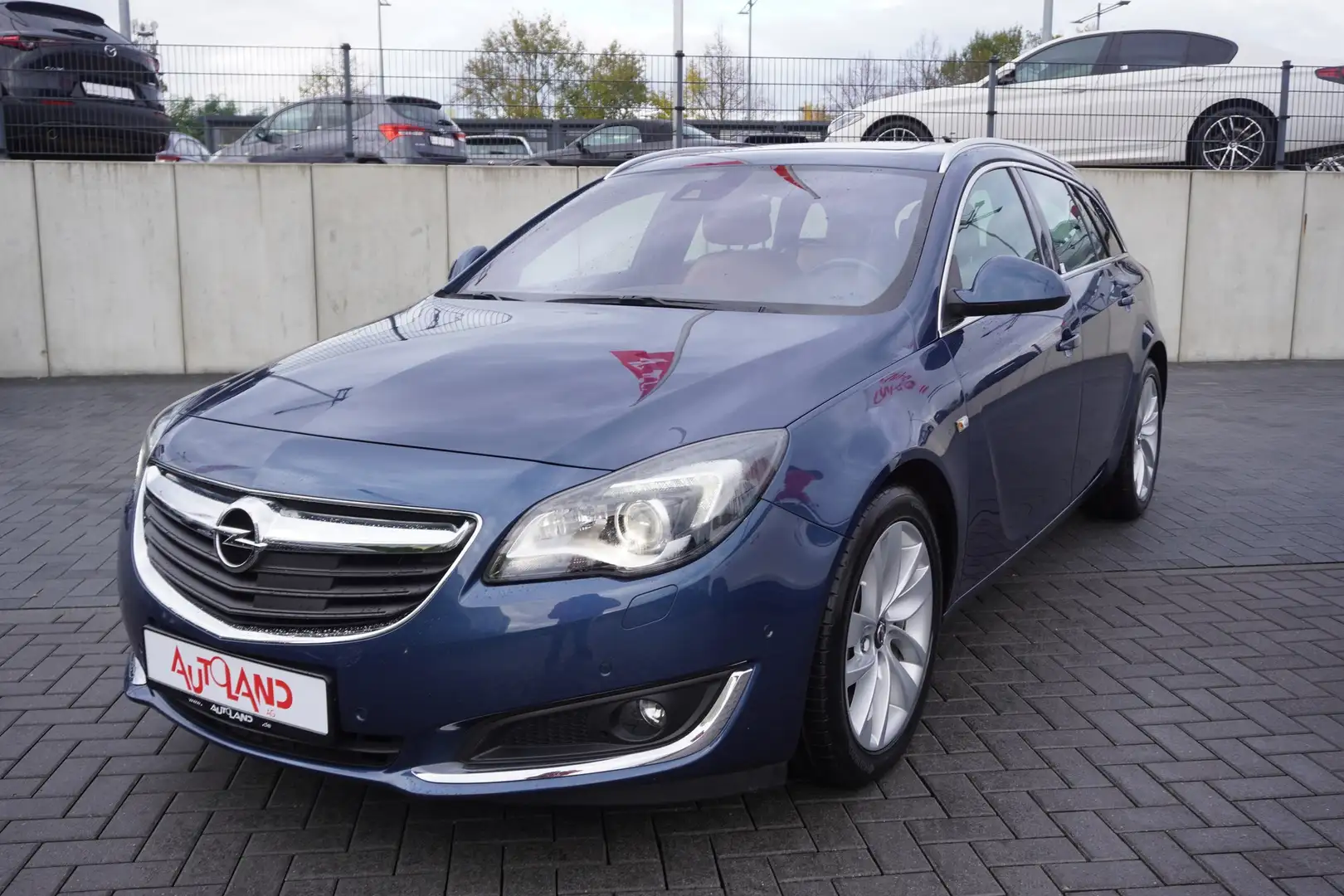 Opel Insignia ST 2.0 DI OPC Line Navi ACC Panorama Blau - 2