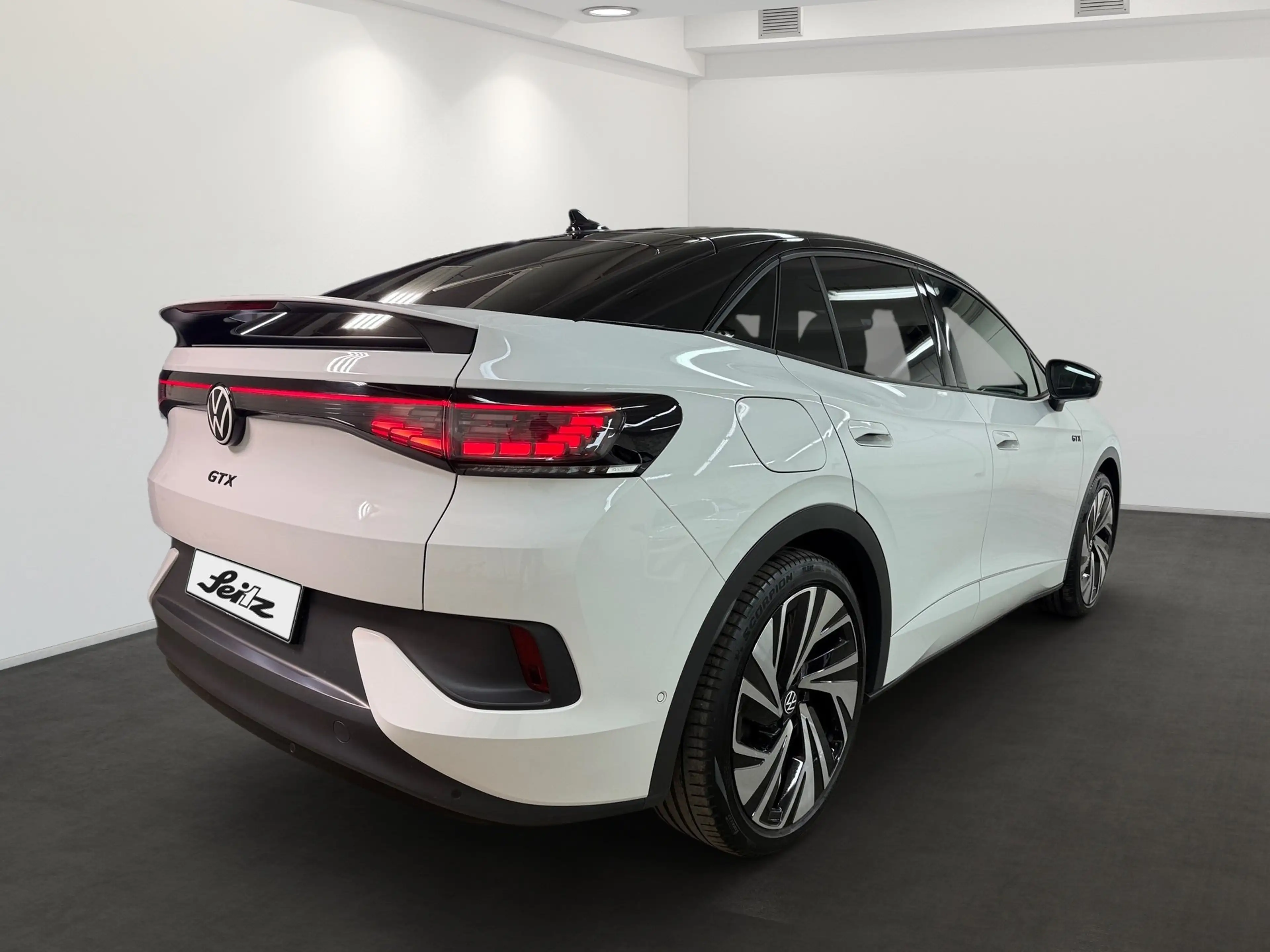 Volkswagen ID.5 4M GTX *AHK*MATRIX*PANO*KAMERA*NAVI* — photo 6