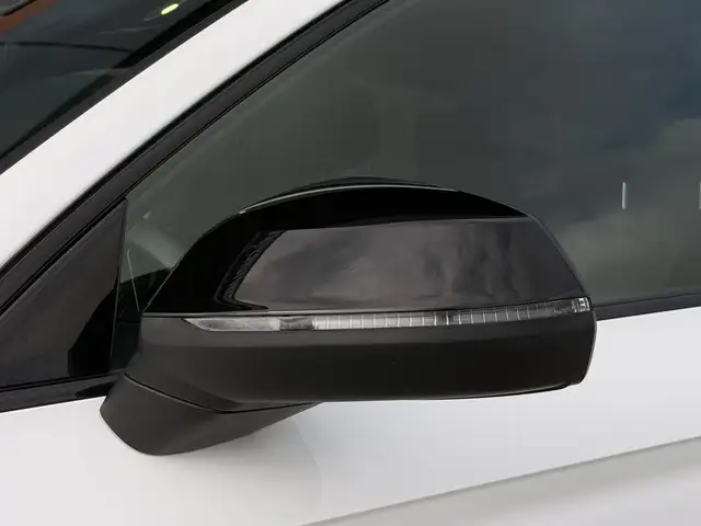 Audi Q5 view 7